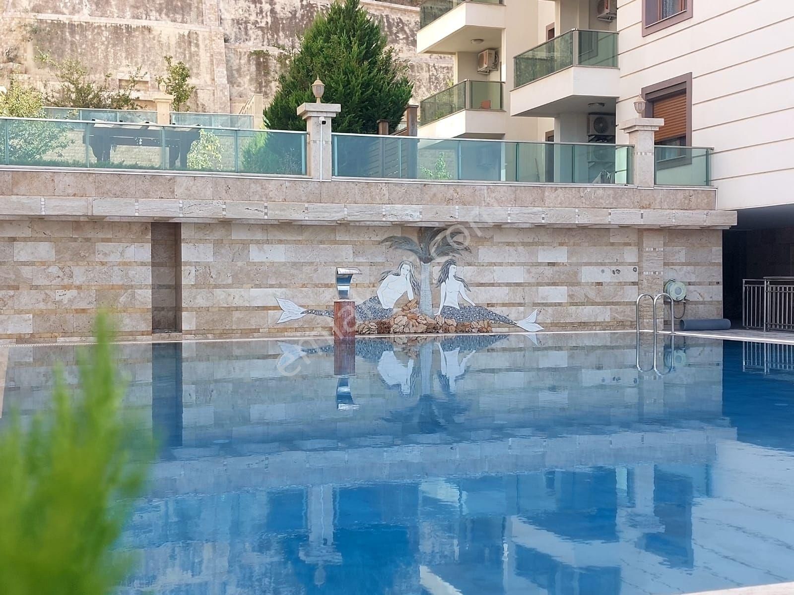 K. Denizinde Ful Deniz Manzaralı Ve Doğalgazlı Geniş 3+1 Daire - Görsel 3