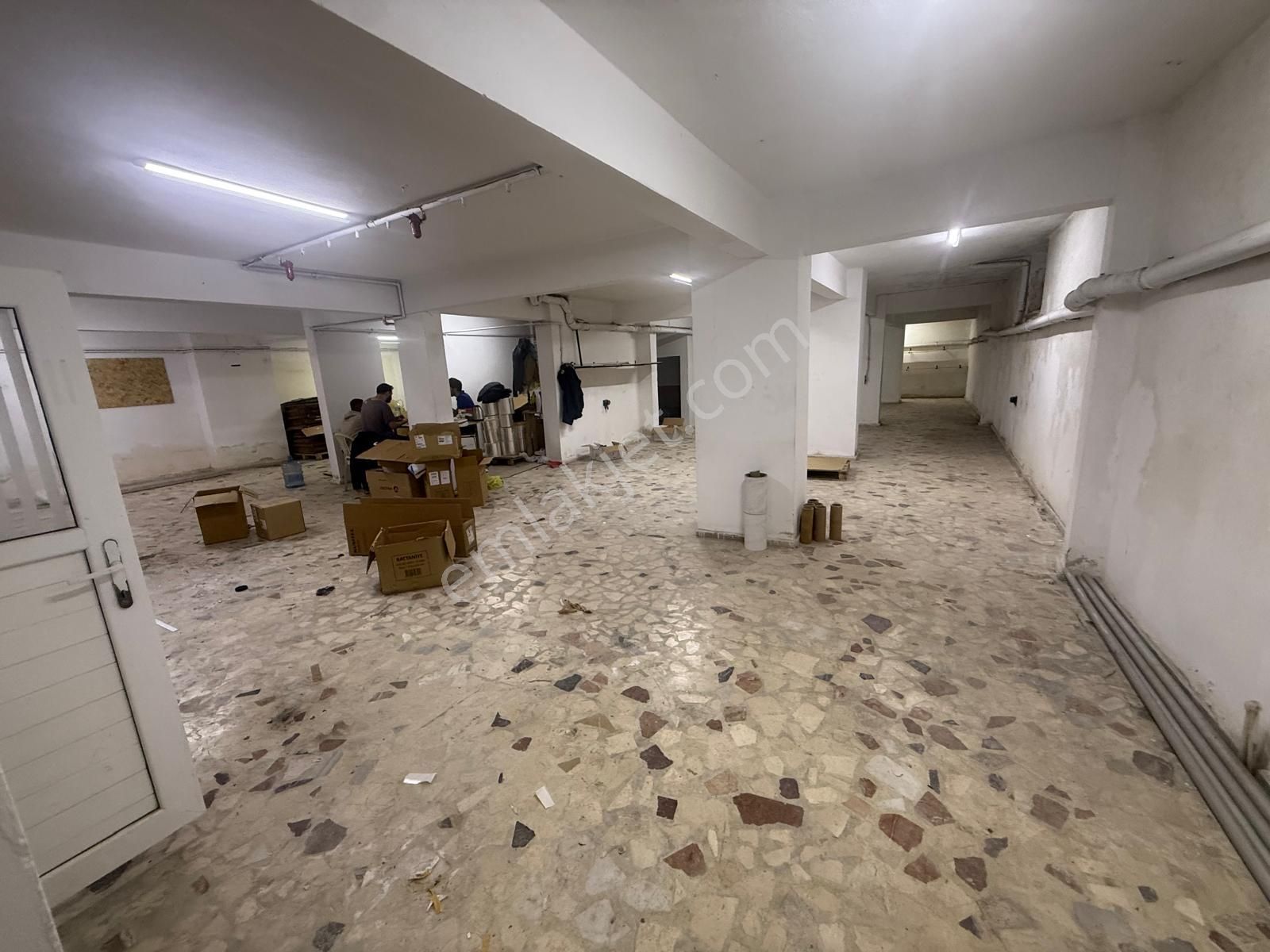 E-5 Karayoluna 30 Metre Mesafede Çift Katlı 430 M2 Dükkan - Görsel 3