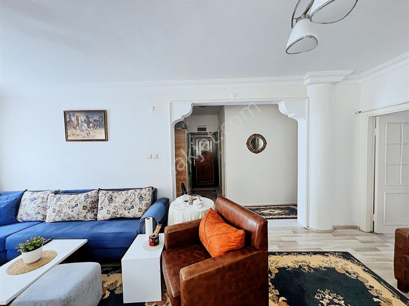 Bahçeşehir Esenkent Kamelya Evlerinde 2+1 Satılık Köşe Daire - Görsel 2