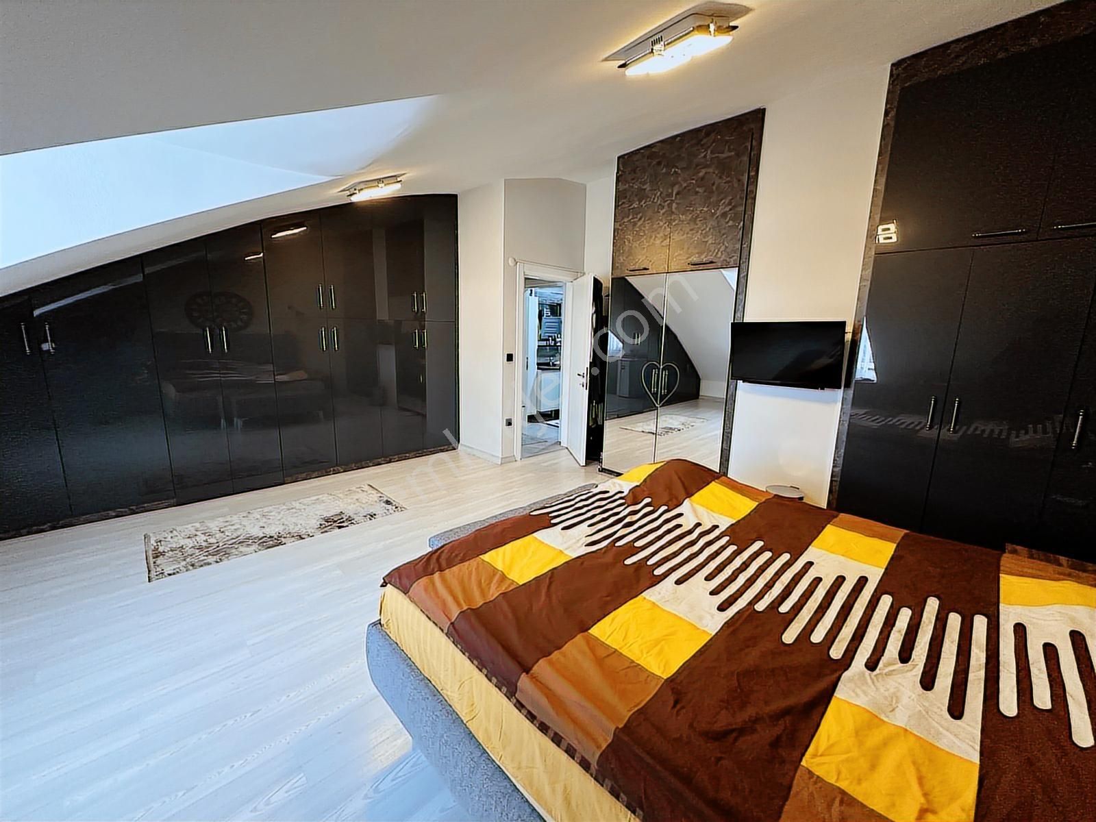 Bulutev İstasyon Kaplaner Park Sitesi 6+1 Satılık Dubleks - Görsel 12