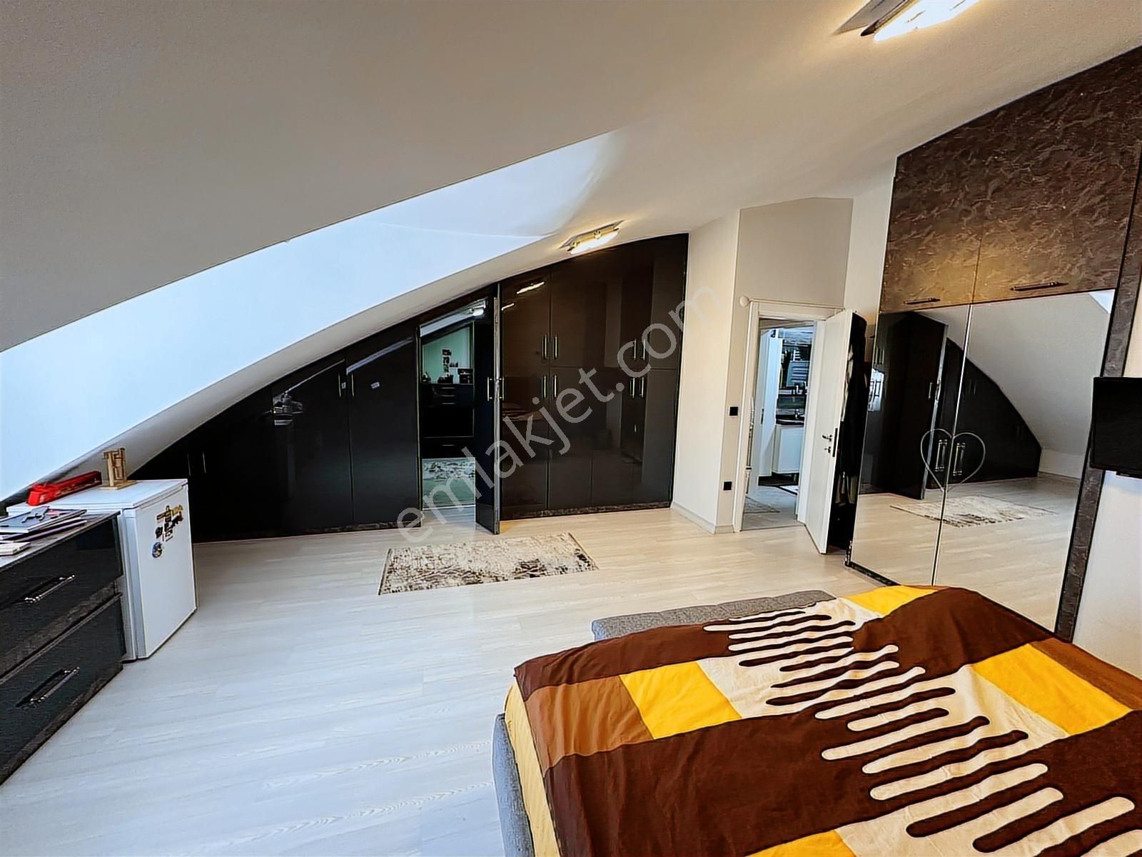 Bulutev İstasyon Kaplaner Park Sitesi 6+1 Satılık Dubleks - Görsel 33