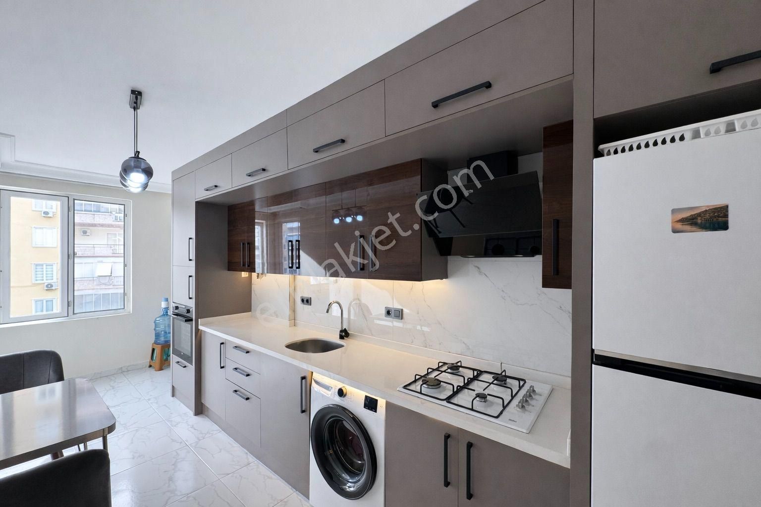 Mahmutlar Merkezde Denize 350 M Eşyalı 2+1 Daire - Görsel 4