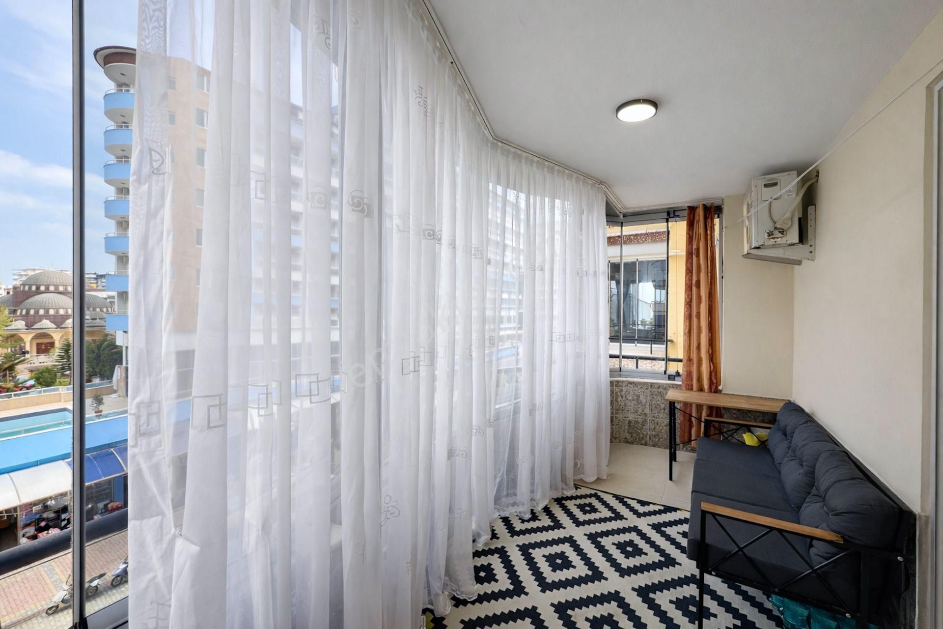 Mahmutlar Merkezde Denize 350 M Eşyalı 2+1 Daire - Görsel 16