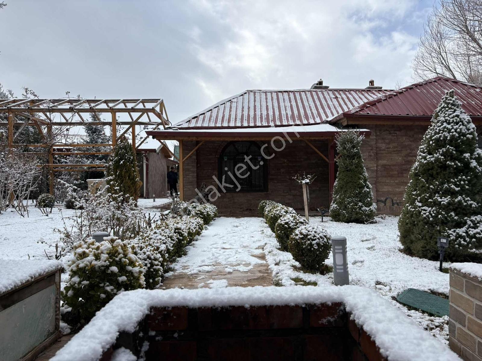 Takkeli Dağı Eteğinde, Havuzlu Ve Full Donanımlı Müstakil Yaşam - Görsel 25