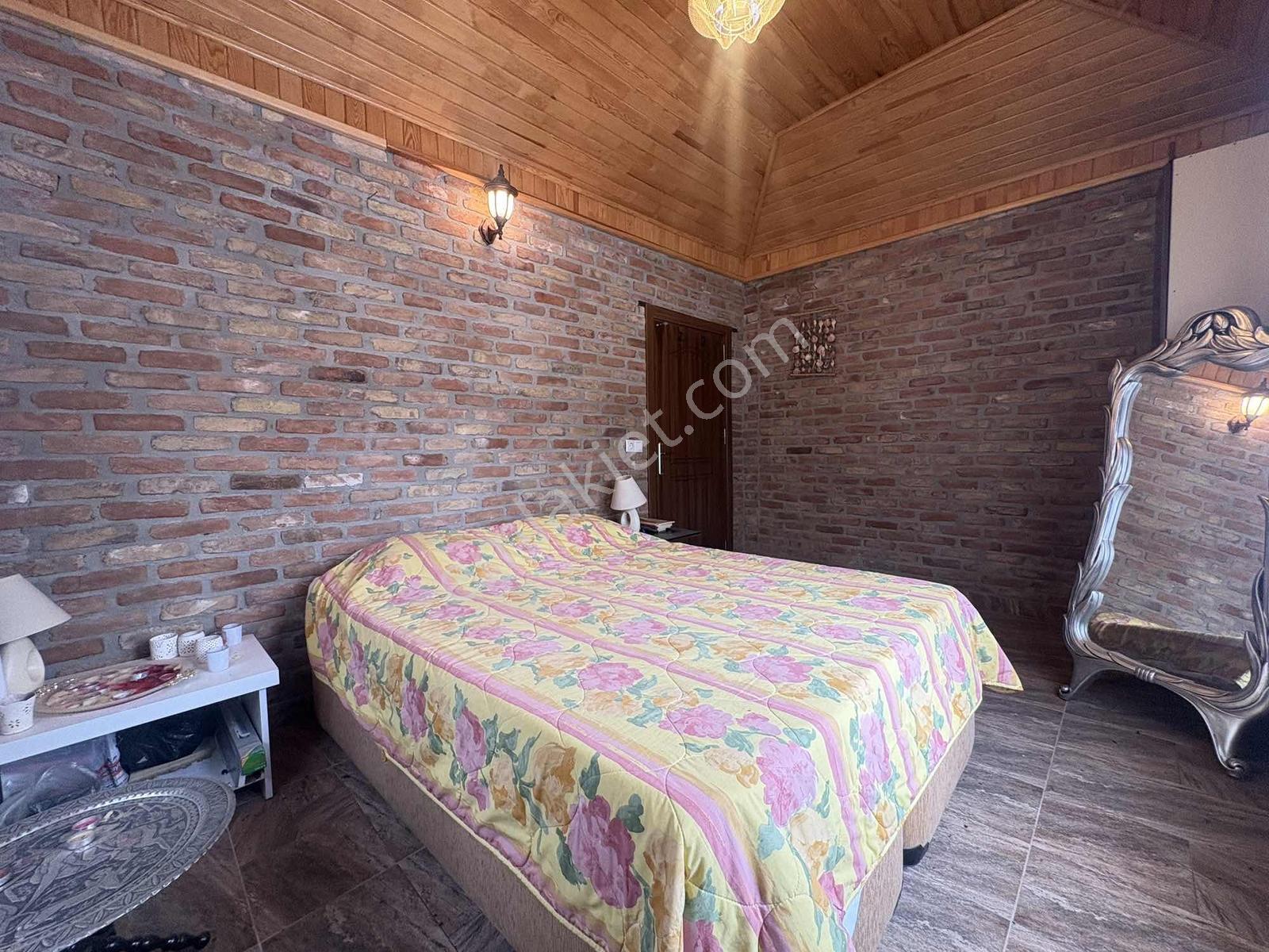 Takkeli Dağı Eteğinde, Havuzlu Ve Full Donanımlı Müstakil Yaşam - Görsel 17