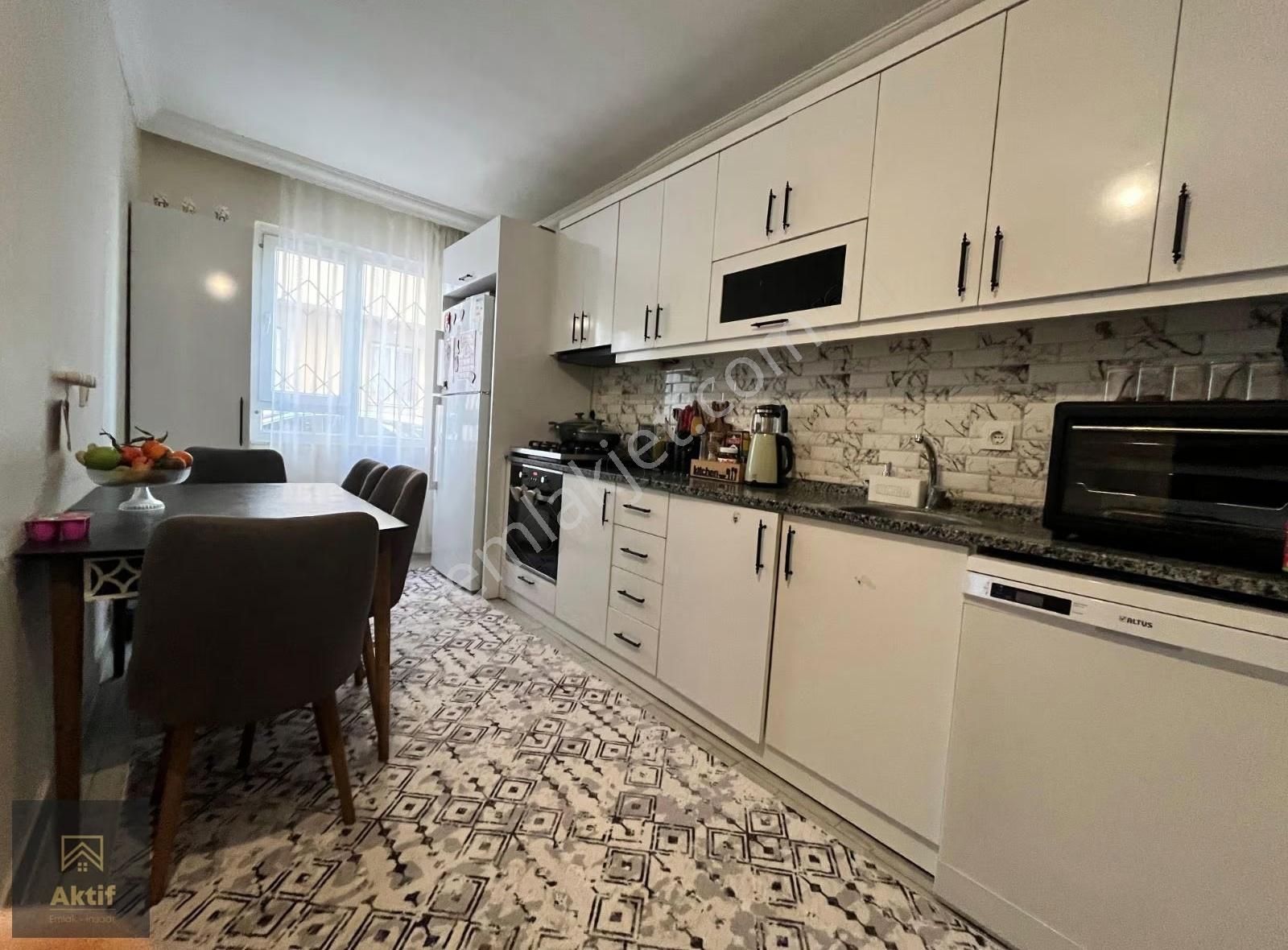 Kent Meydanı Dibi 1+1 13 Yıllık Mükemmel Genişlikte 80 M2 - Görsel 28