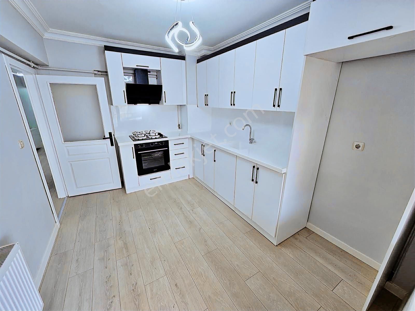 Süvari'de Gimsa Avm. Yanı 3+1 Krediye Uygun Ön Cephe Daire - Görsel 9