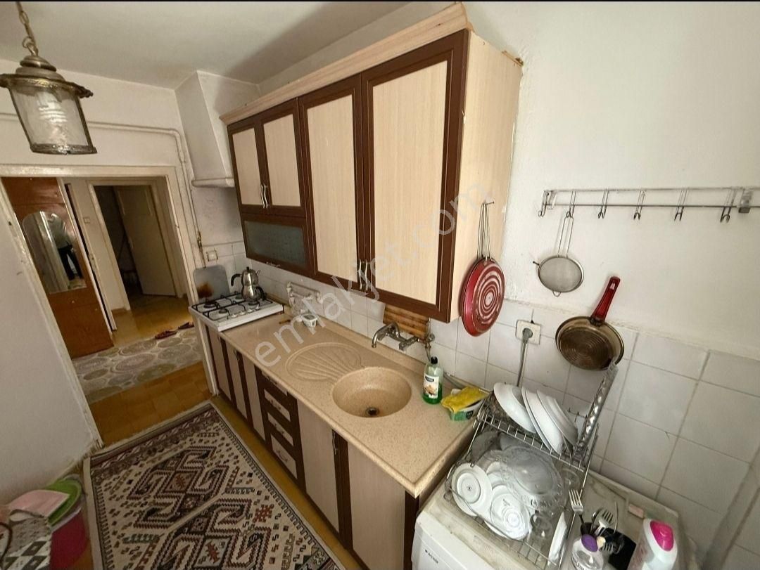 Tepebaşı Göbekte Cadde Yakını 3+1 Yüksek Giriş Fırsat Dairesi - Görsel 4