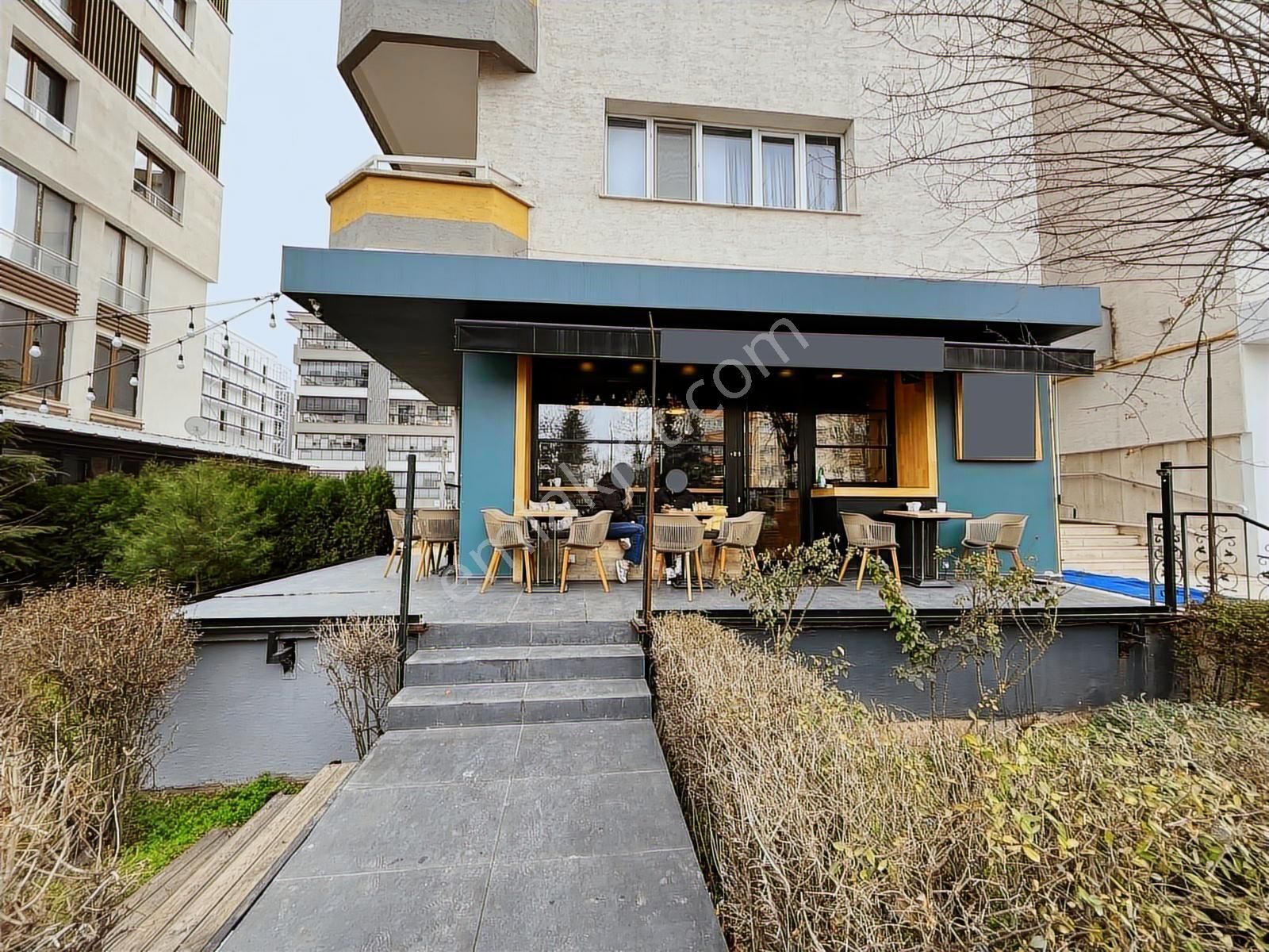 Bess'den Vişnelik'te Atatük Bulvarı Üzeri Devren Kiralık İş Yeri