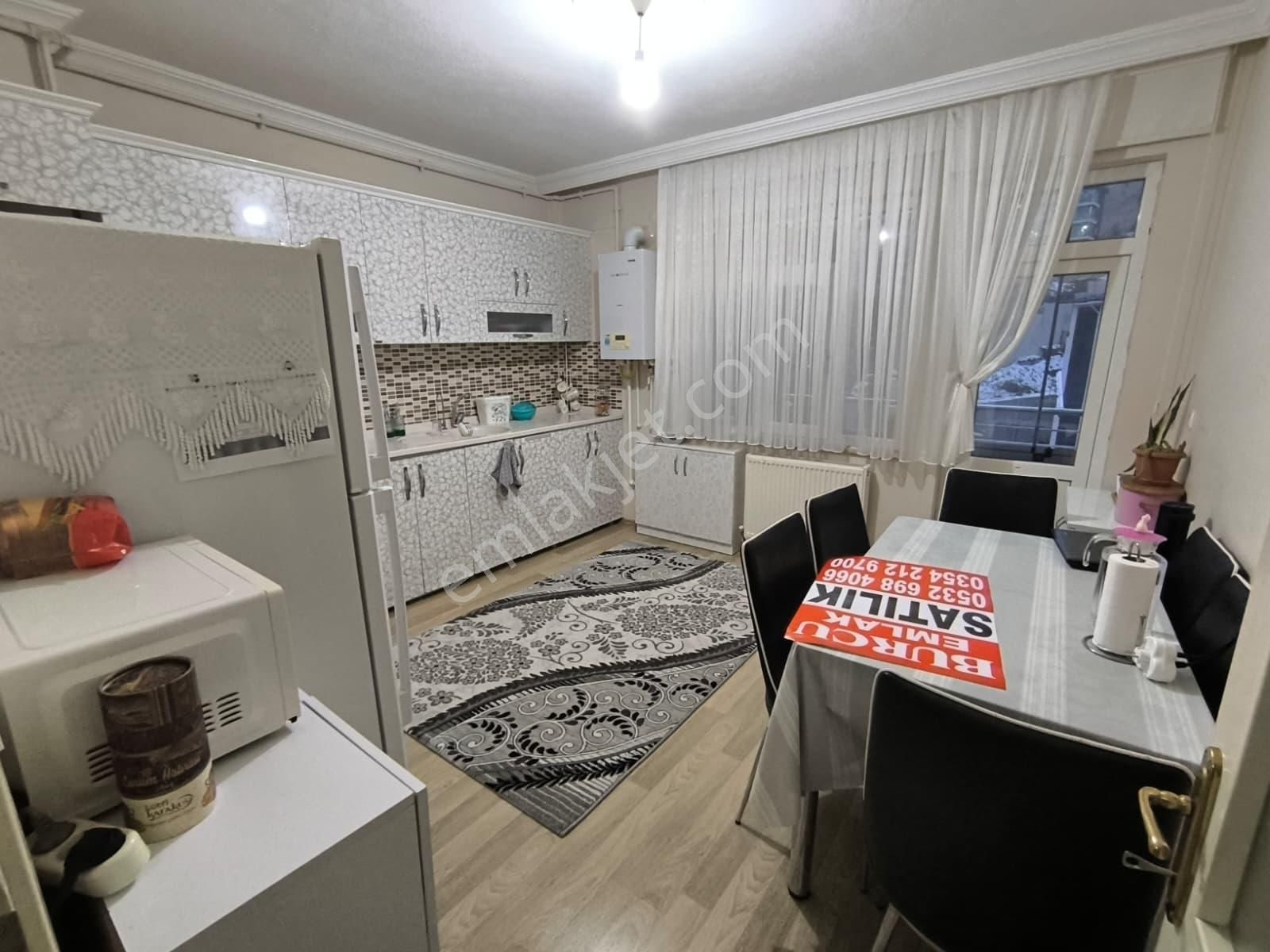 Kentpark Akdem Sitesinde 3+1 Satılık Daire *** Burcu Emlaktan - Görsel 2