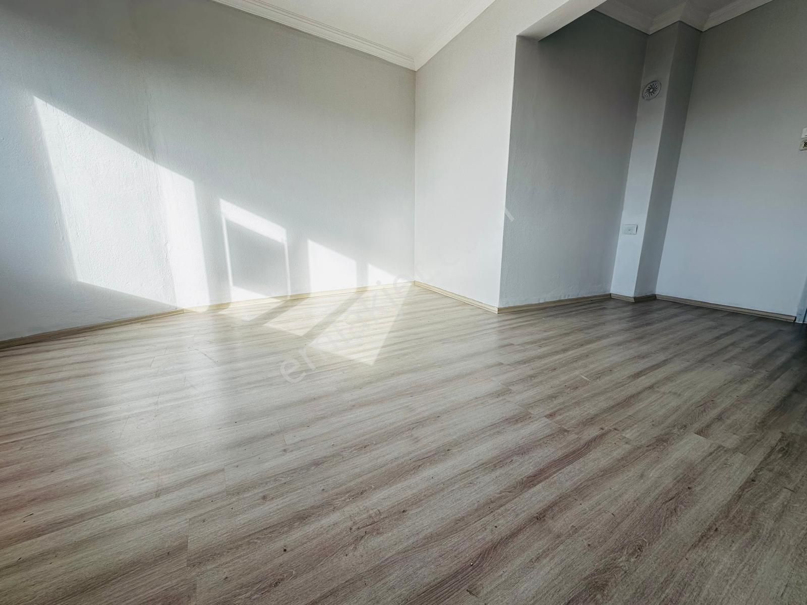 🏡 Göl-san Gayrimenkul’den 🏡 Aydoğdu Mahallesinde Cadde Üzeri Fırsat 2+1 !!! - Görsel 9