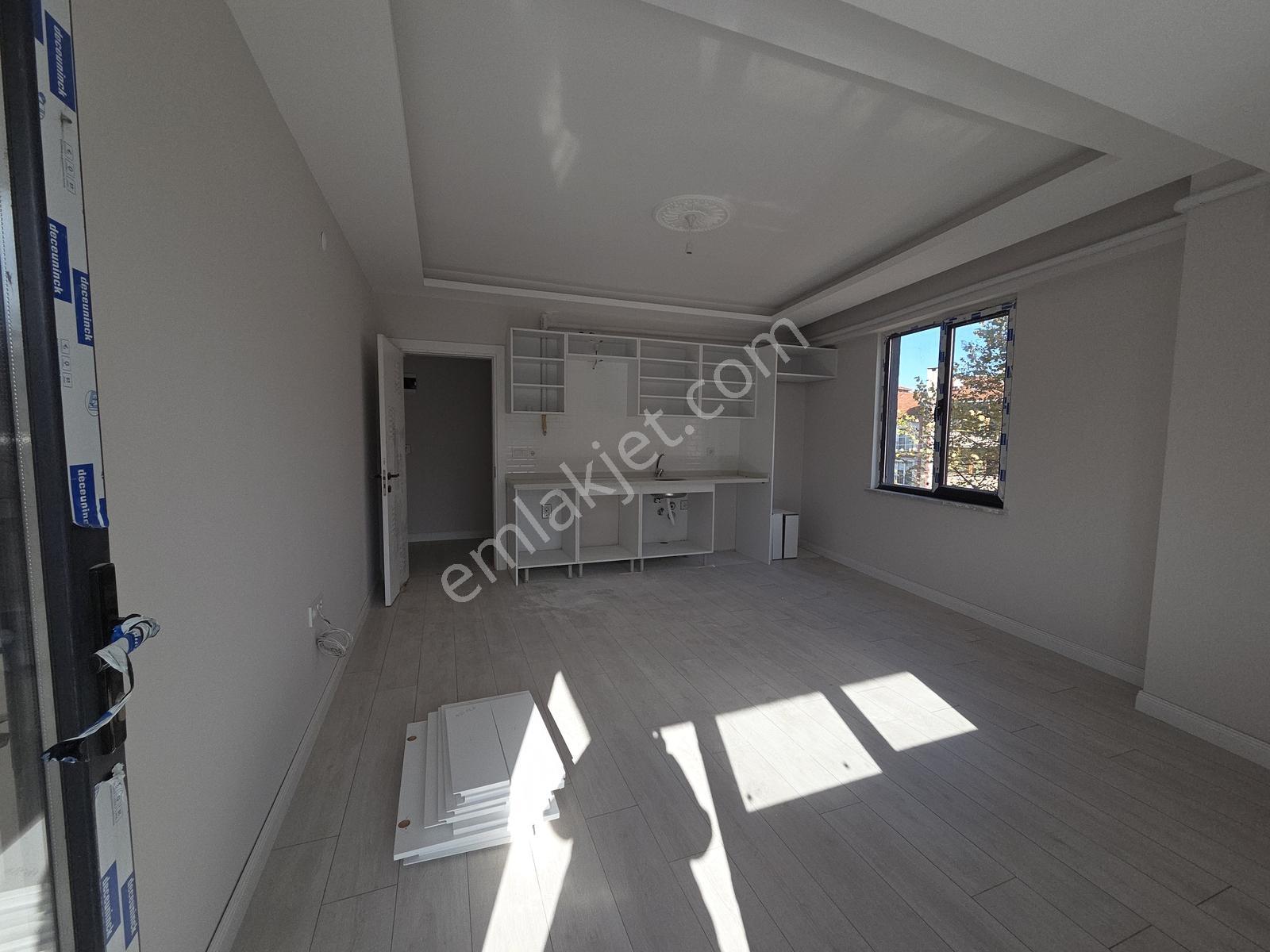 Keşan Büyük Cami Ma. Modern Mimarisi Olan Lüks 1+1 Satılık Daire - Görsel 2