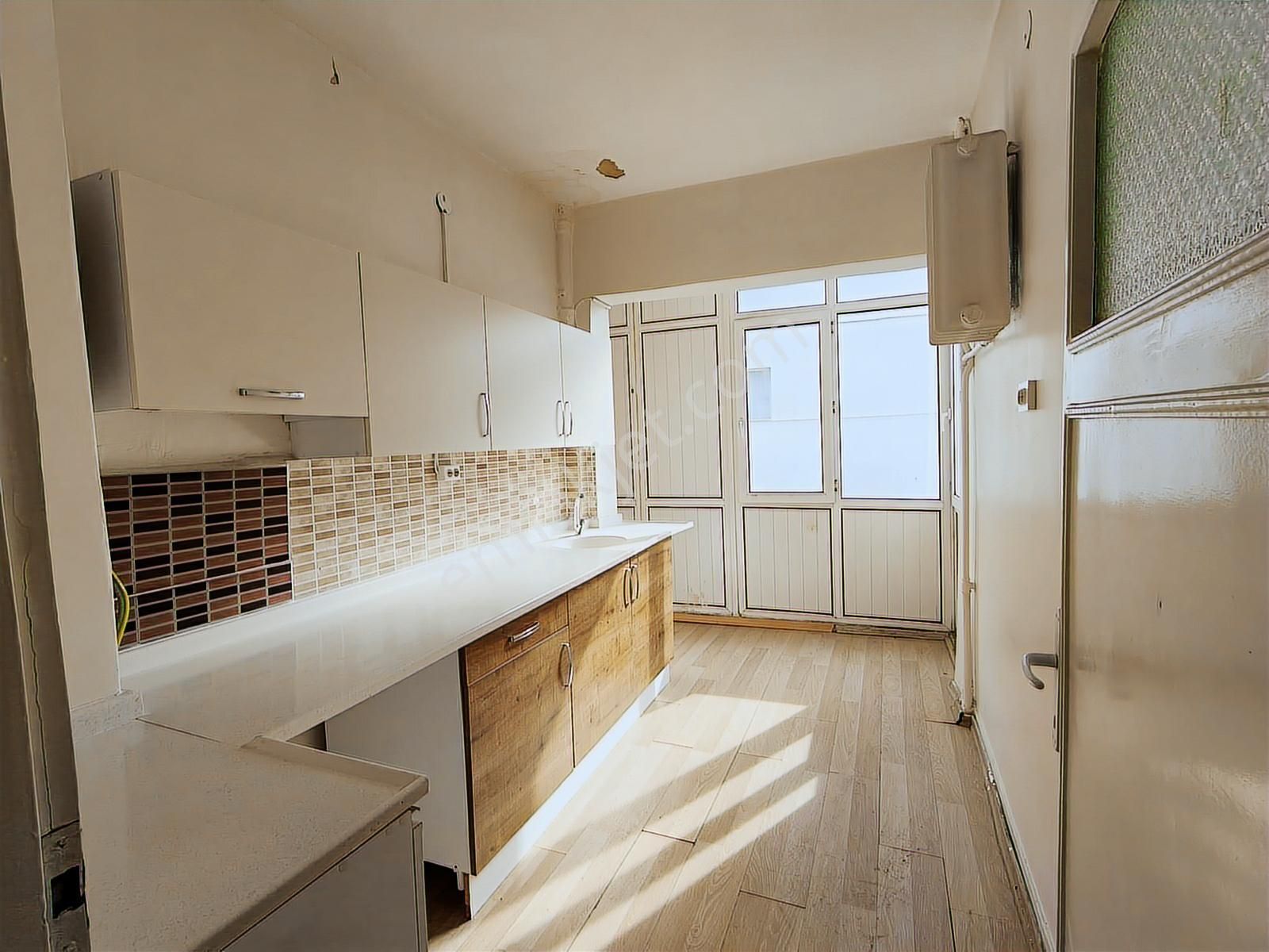 Esat/başçavuş/sok/ara/kat/3+1/140mtrk/ön/güneybatı/bağımsız/salo - Görsel 13