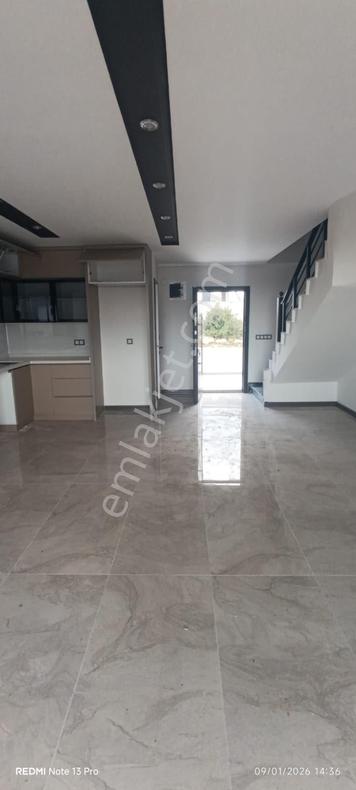 Efeler’de Deniz Manzaralı,3+1 Uygun Fiyatlı Villa - Görsel 12