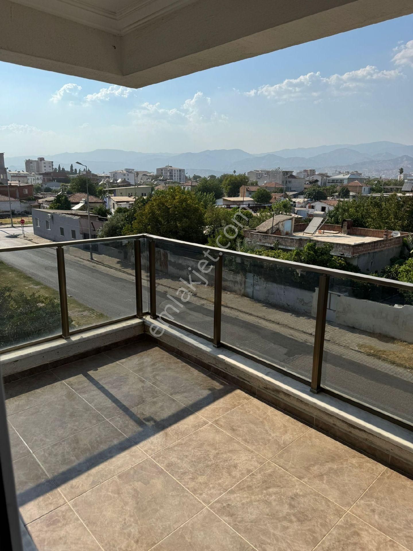 Doğalgazlı Eşyalı 1+1 Lüks Daire - Görsel 8