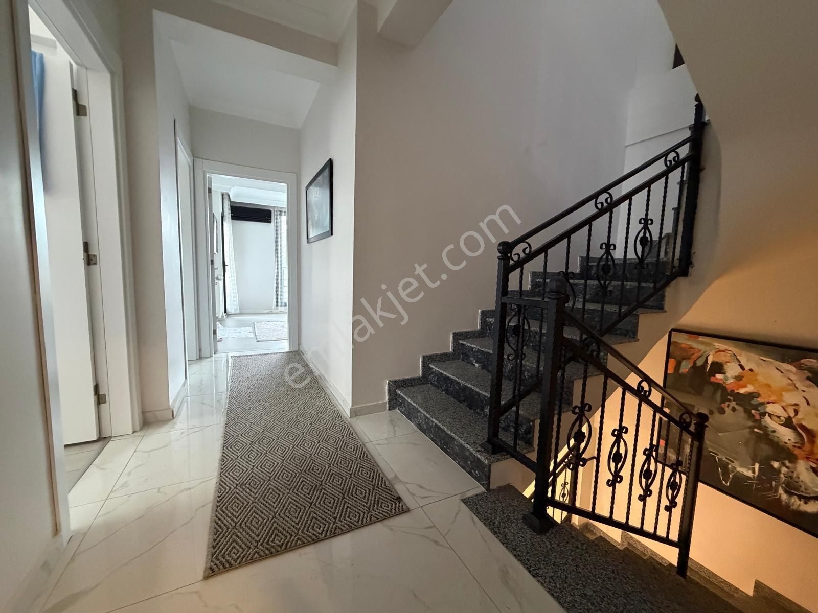 Denize Sıfır Sitede-lüks Eşyalı Yeni Trıpleks Villa - Görsel 29