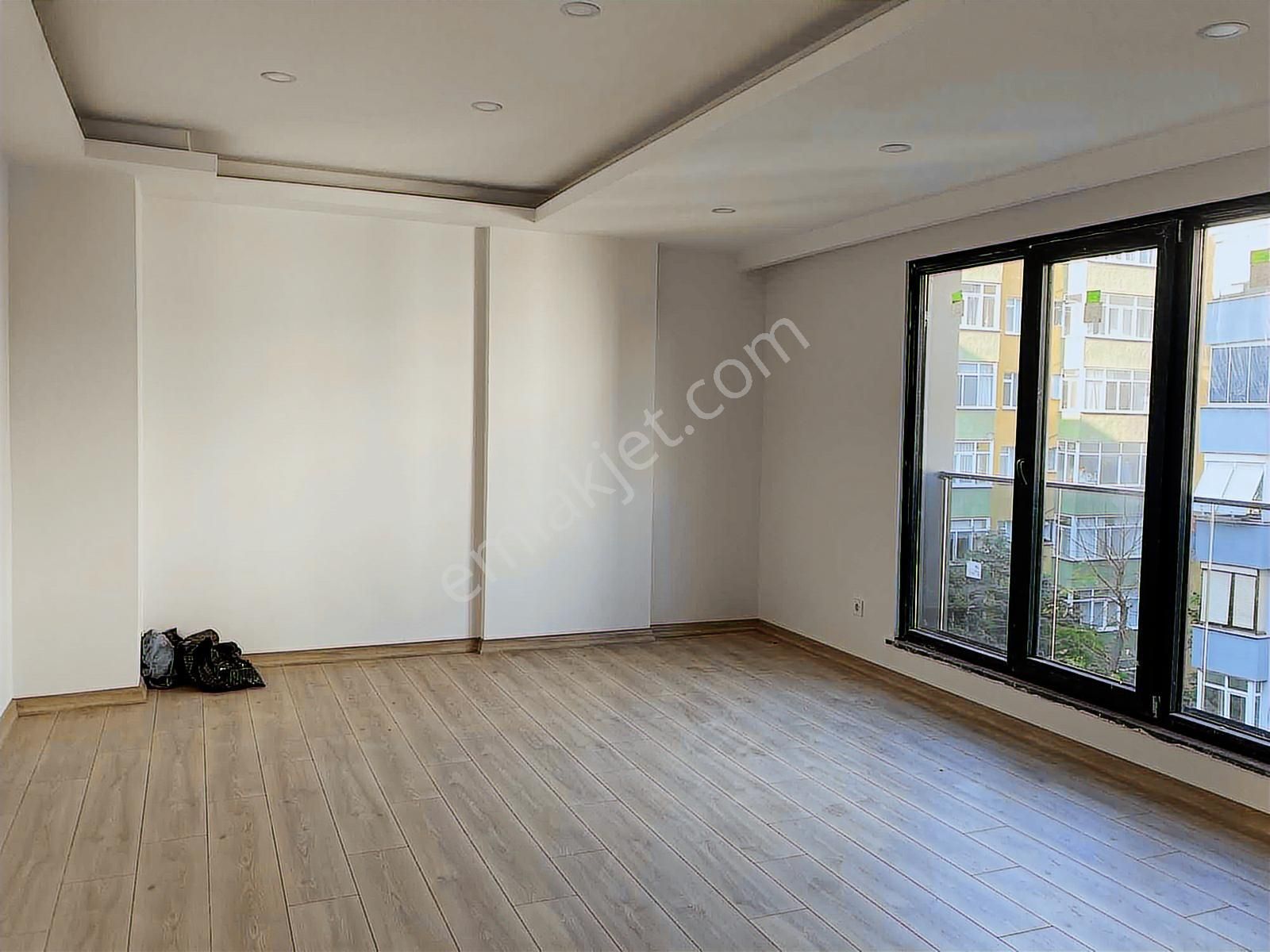 Kadıköy Müjdat Gezene Yakın Kent Plus Cephe Satılık Daire - Görsel 4