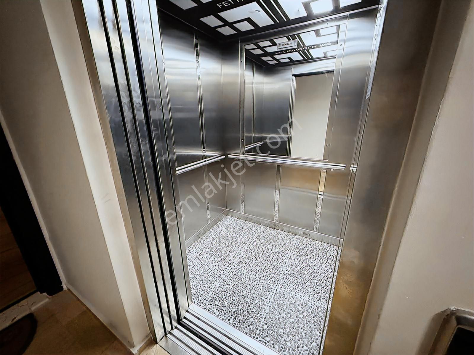 Bahçelievler Öğretmenevi Yanı Yeni Bina 3+1 100 M2 Teraslı Daire - Görsel 14