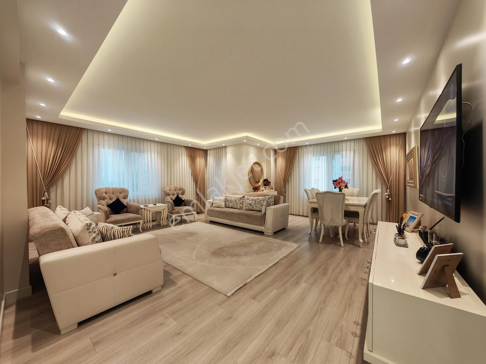 Metrobuse 5 Dk Barbaros Mah. 160 M2 Tadilatlı Satılık 3+1 Daire - Görsel 17