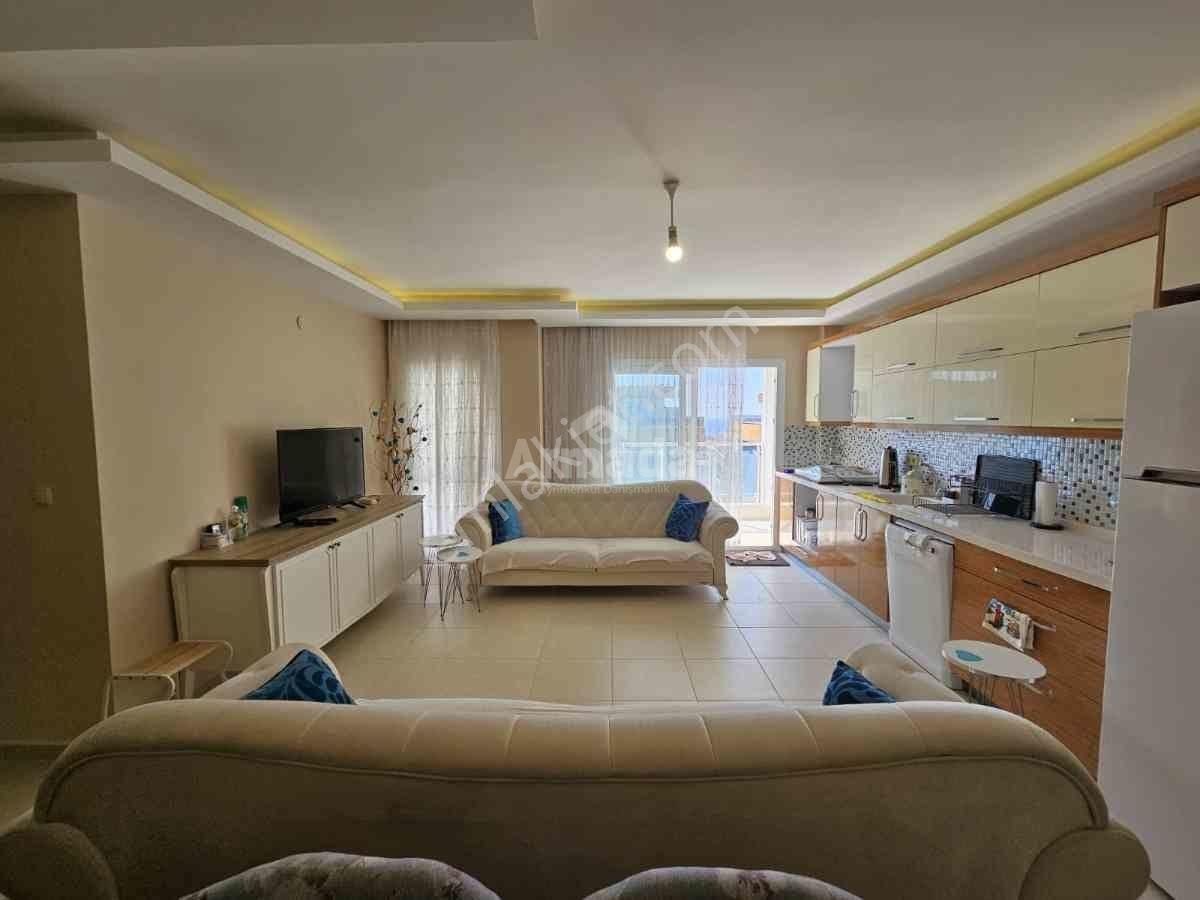 Kuşadası Değirmendere'de Deniz Manzaralı 3+1 Çatı Dubleks - Görsel 6