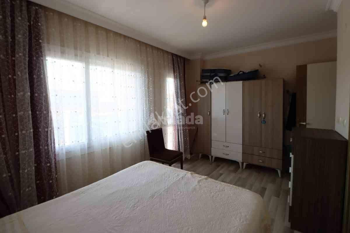 Kuşadası Değirmendere'de Deniz Manzaralı 3+1 Çatı Dubleks - Görsel 8