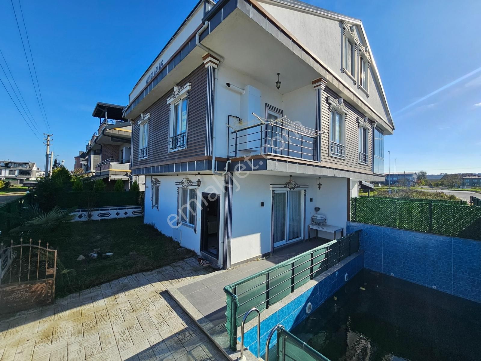 Deniz'den 5+1 Köşe Parsel, Müstakil Havuzlu, Geniş Bahçeli Villa - Görsel 29