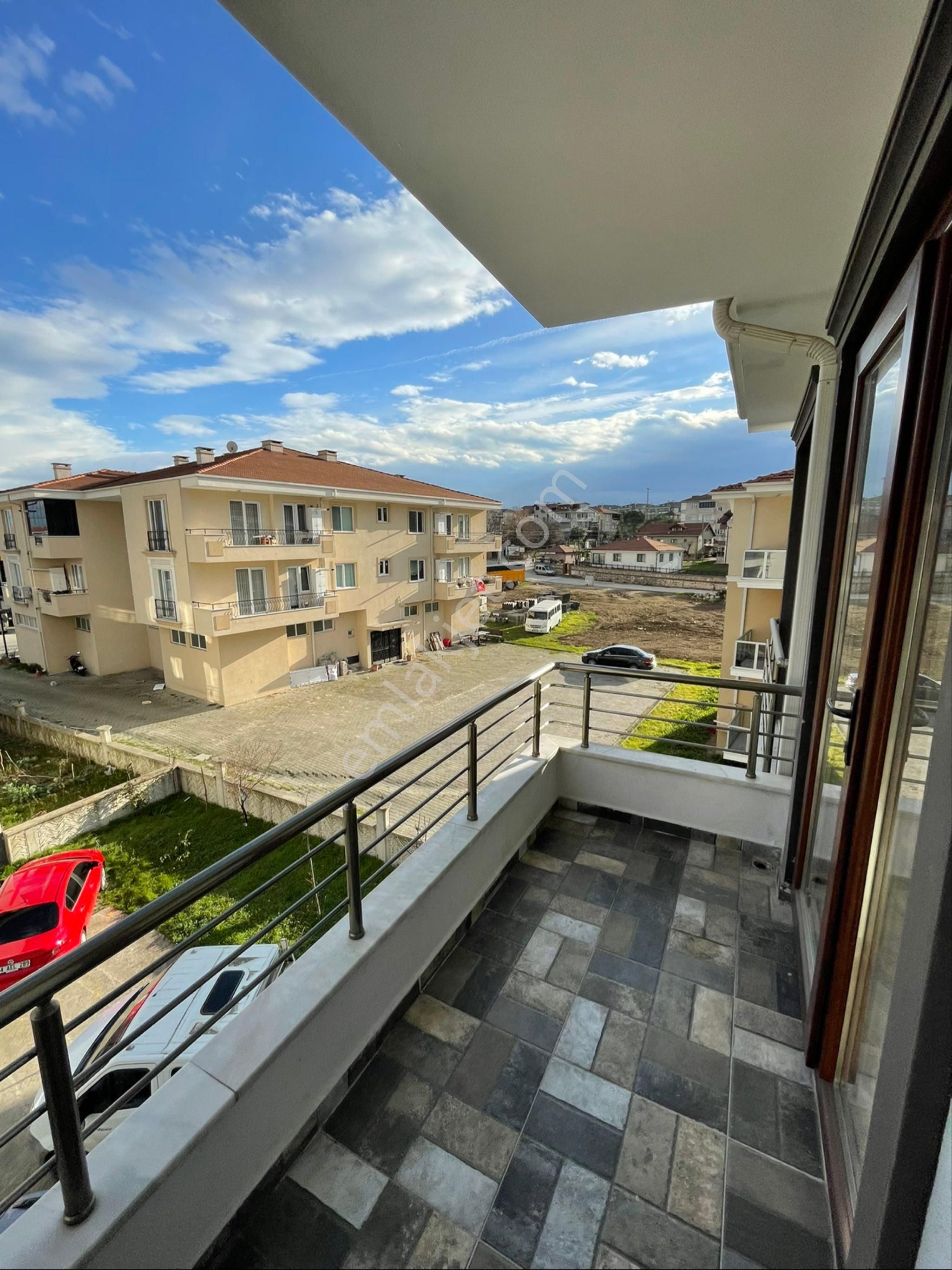 Emlakçe G.y.m Den Fatih Mah 2+1 Kiralık Lüks Daire - Görsel 3