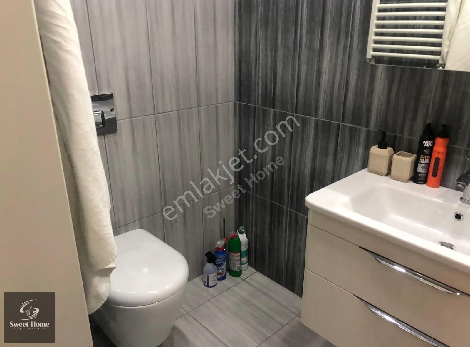 Bahçeşehir Boğazköy'de Alara Konaklarında 5+2 Satılık Villa - Görsel 9