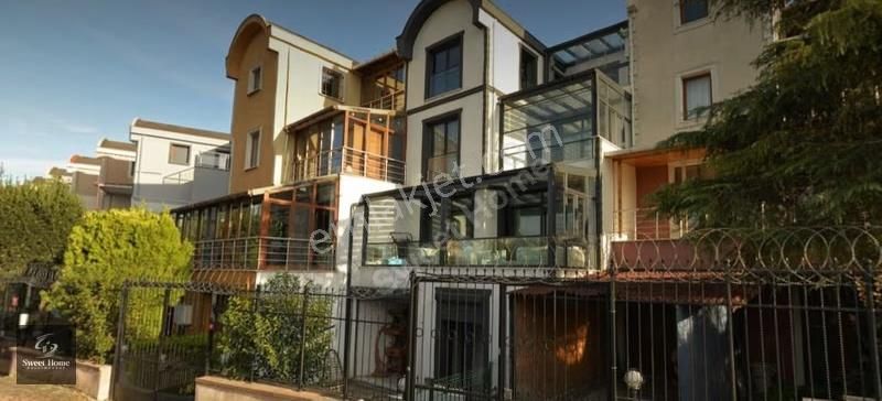 Bahçeşehir Boğazköy'de Alara Konaklarında 5+2 Satılık Villa - Görsel 21