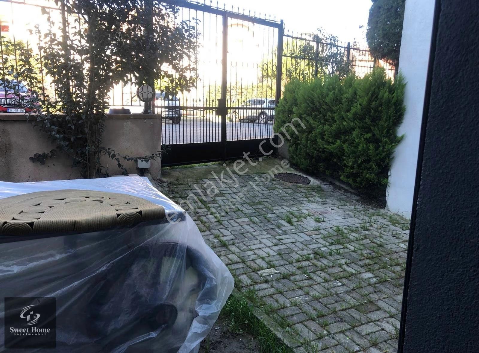 Bahçeşehir Boğazköy'de Alara Konaklarında 5+2 Satılık Villa - Görsel 7