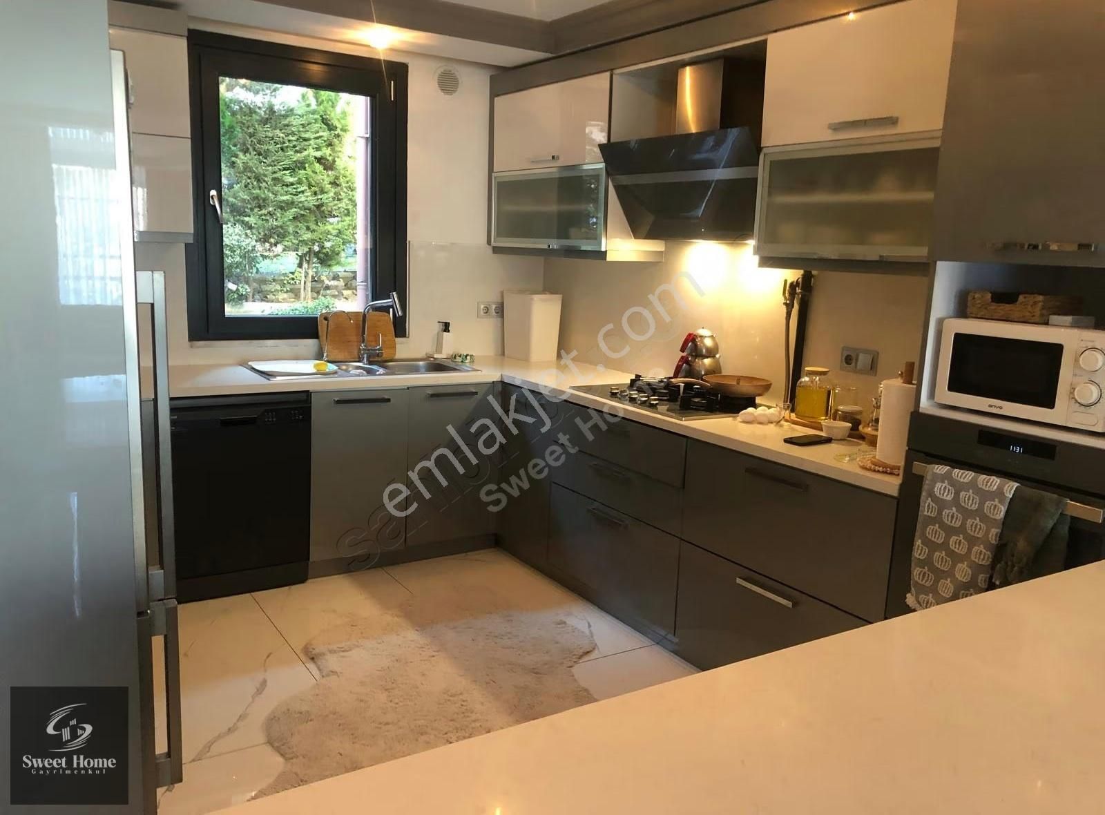 Bahçeşehir Boğazköy'de Alara Konaklarında 5+2 Satılık Villa - Görsel 5