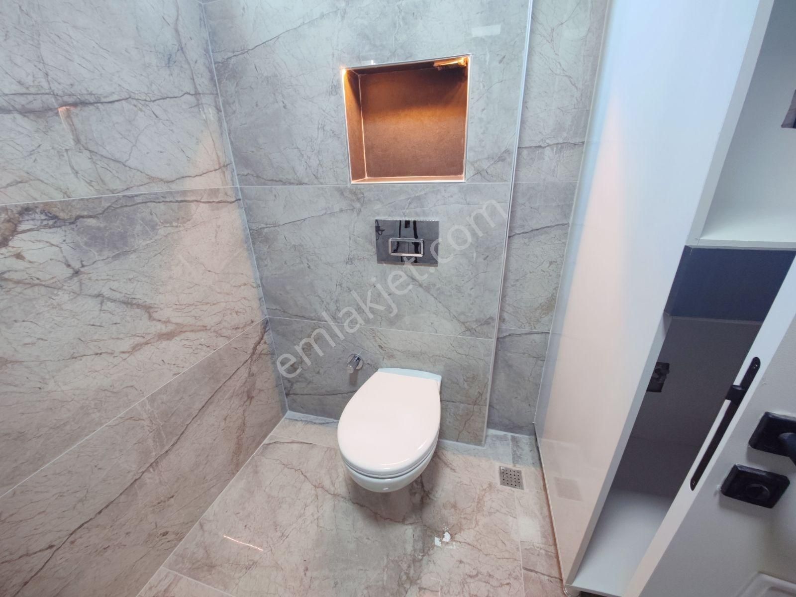 Cemilmeriç Cad Yakin Tek Daire Üzerine 2+1 90m2 Lüks Sıfır Daire - Görsel 30