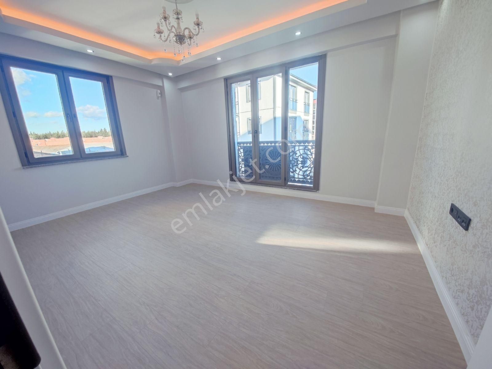 Cemilmeriç Cad Yakin Tek Daire Üzerine 2+1 90m2 Lüks Sıfır Daire - Görsel 19