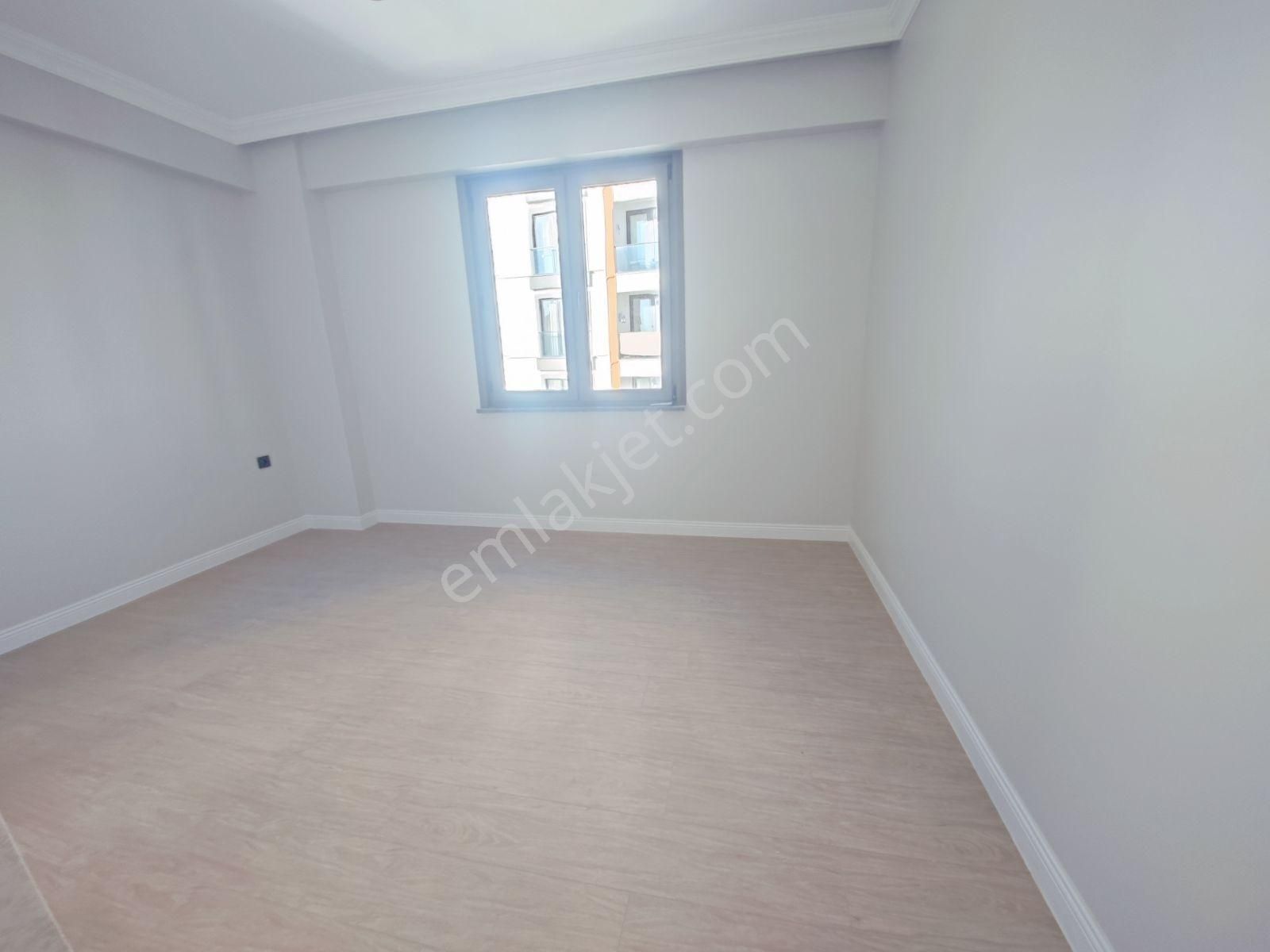 Cemilmeriç Cad Yakin Tek Daire Üzerine 2+1 90m2 Lüks Sıfır Daire - Görsel 2