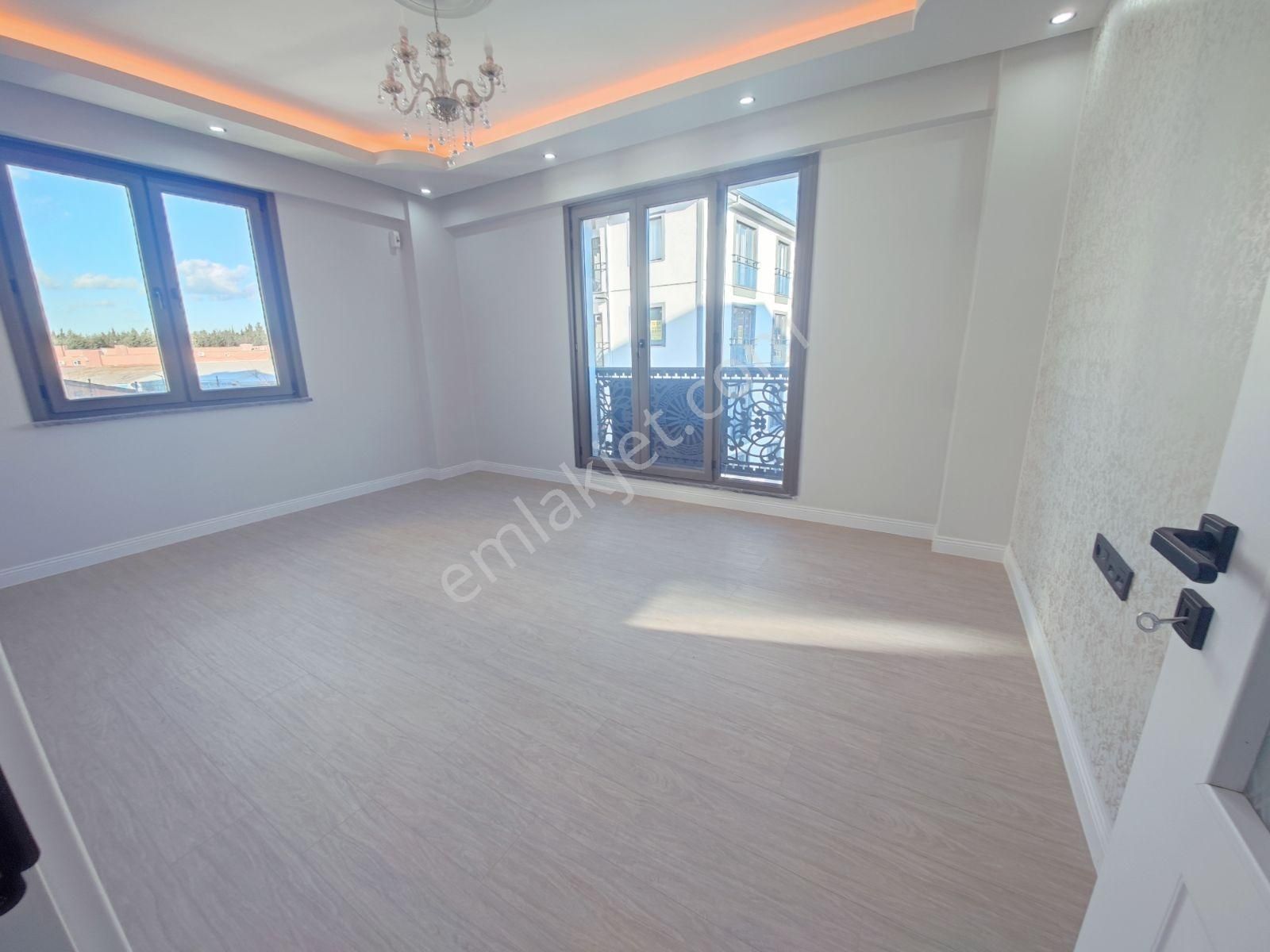 Cemilmeriç Cad Yakin Tek Daire Üzerine 2+1 90m2 Lüks Sıfır Daire - Görsel 20