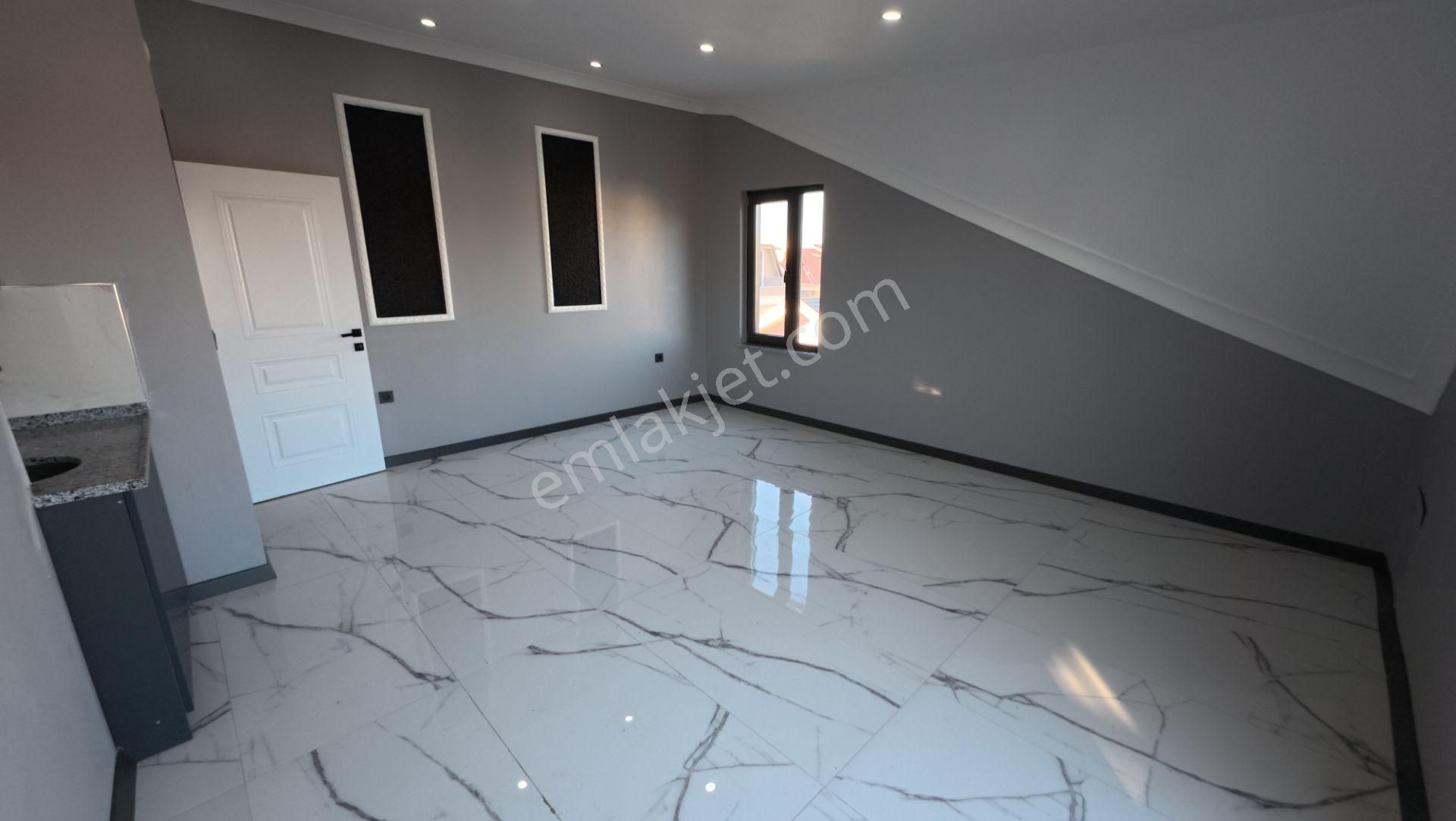 Kocaali De Deniz Gören Ön Cephe, Şık Mutfak Dolaplı 3+1 Villa - Görsel 28