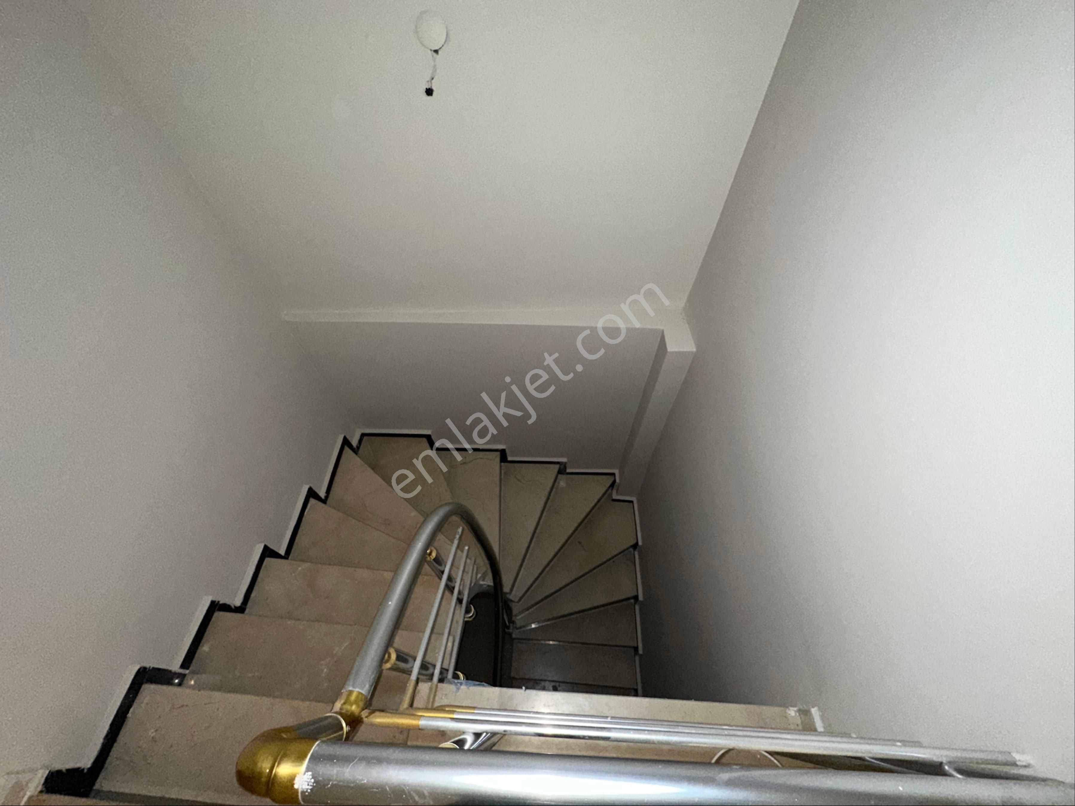 Fatih’in Tarihi Dokusunda, Merkezi Konumda Satılık 3+1 Dubleks Daire - Görsel 29