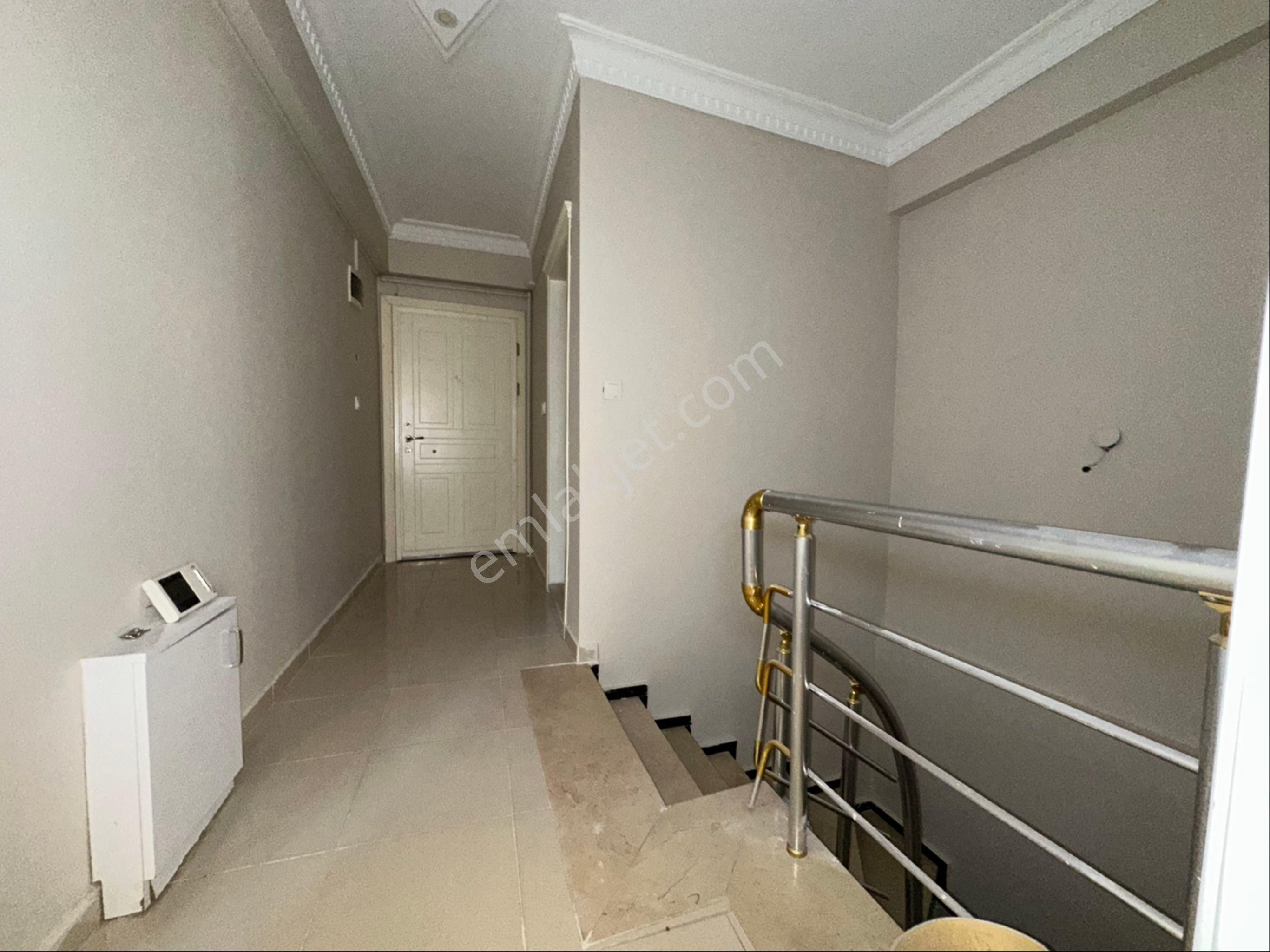 Fatih’in Tarihi Dokusunda, Merkezi Konumda Satılık 3+1 Dubleks Daire - Görsel 30