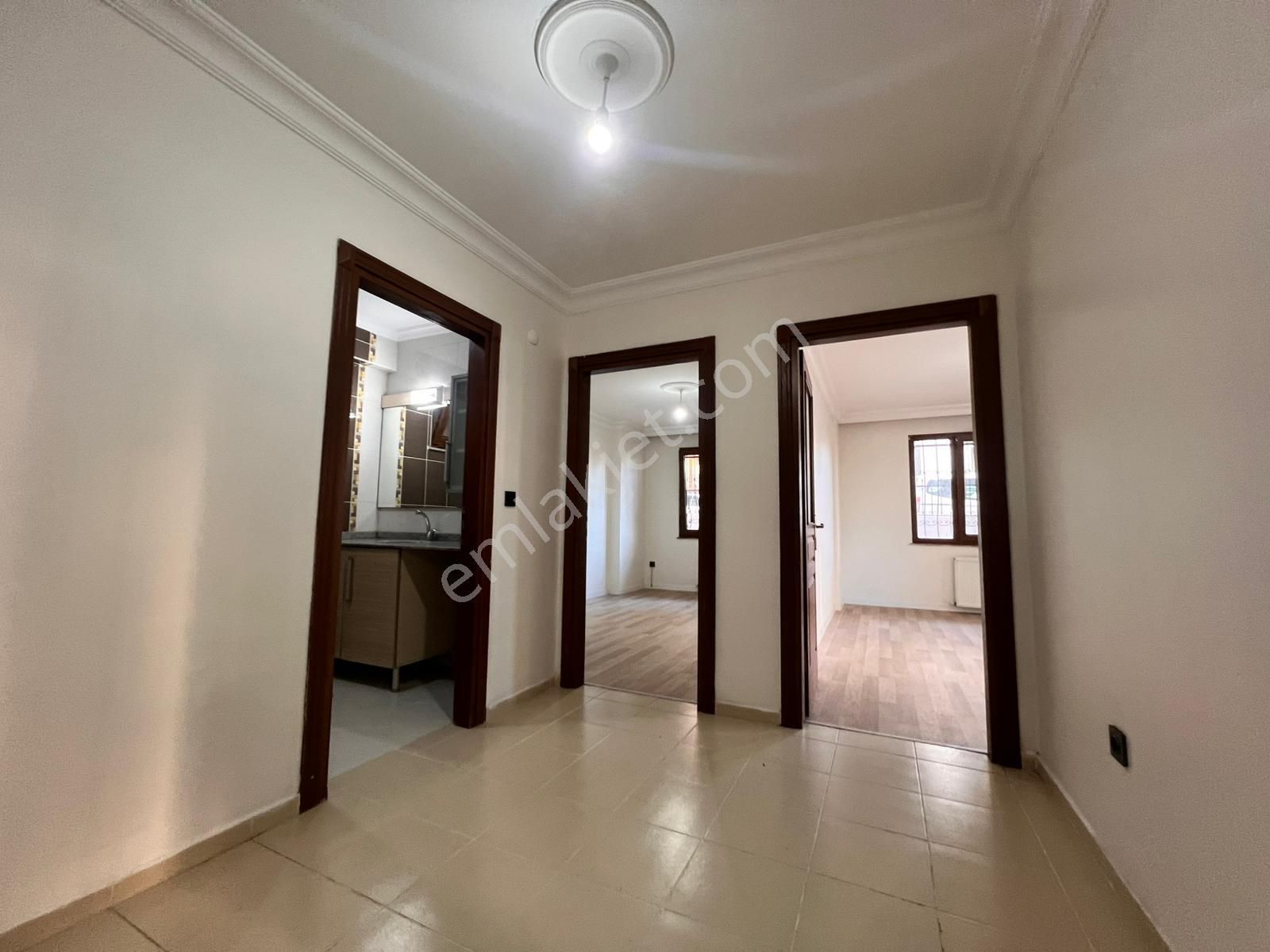 Kaçmaz'dan İdealtepe'de Ayrı Mutfaklı Ön Cephe Balkonlu 2+1 - Görsel 26