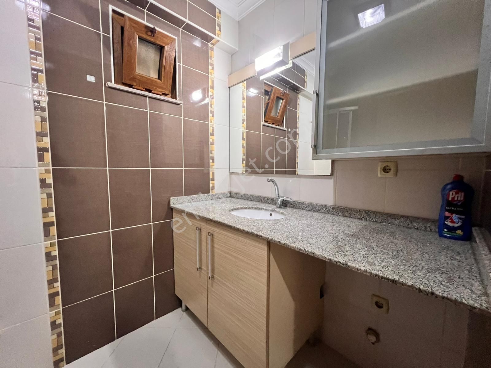 Kaçmaz'dan İdealtepe'de Ayrı Mutfaklı Ön Cephe Balkonlu 2+1 - Görsel 9