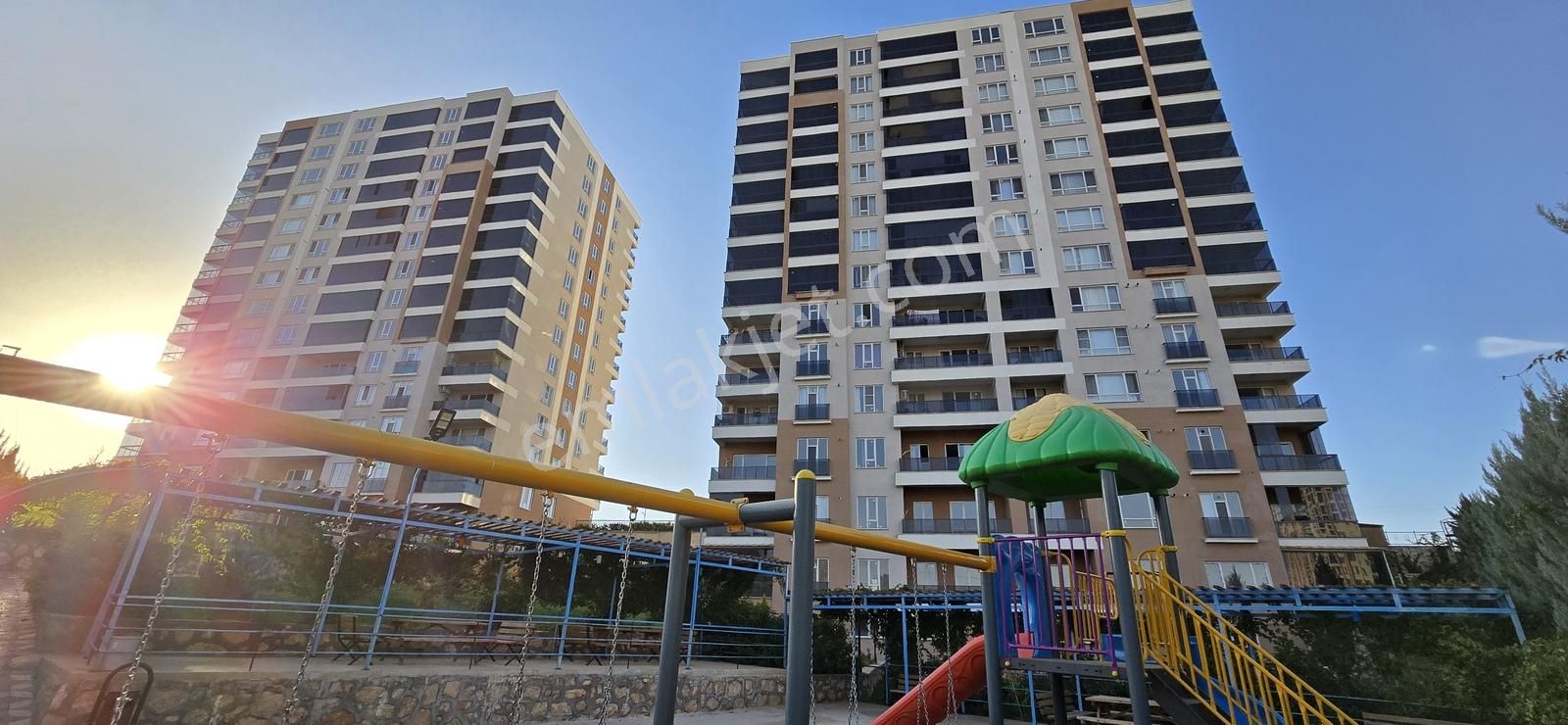 Çözüm'den Mavişehir'de Sıfır Eşyalı Satılık 4.5+1ultra Lux Daire