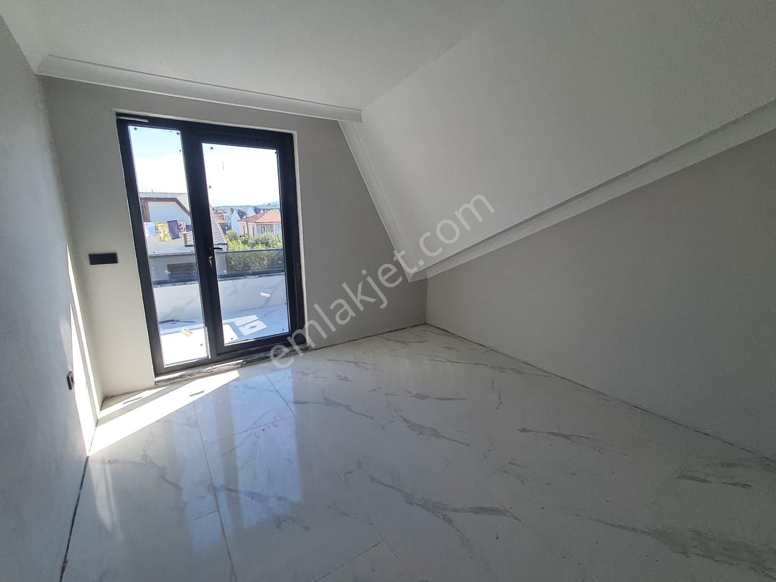 Sakarya Kocaali'de Müstakil Havuzlu Saunalı 4+1 Modern Villa - Görsel 21