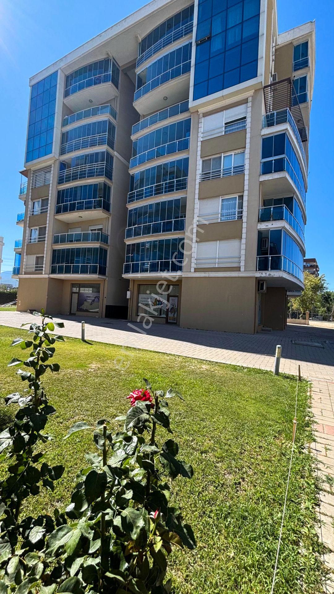 Bornova Rüya Evler'de Özellikli Daire