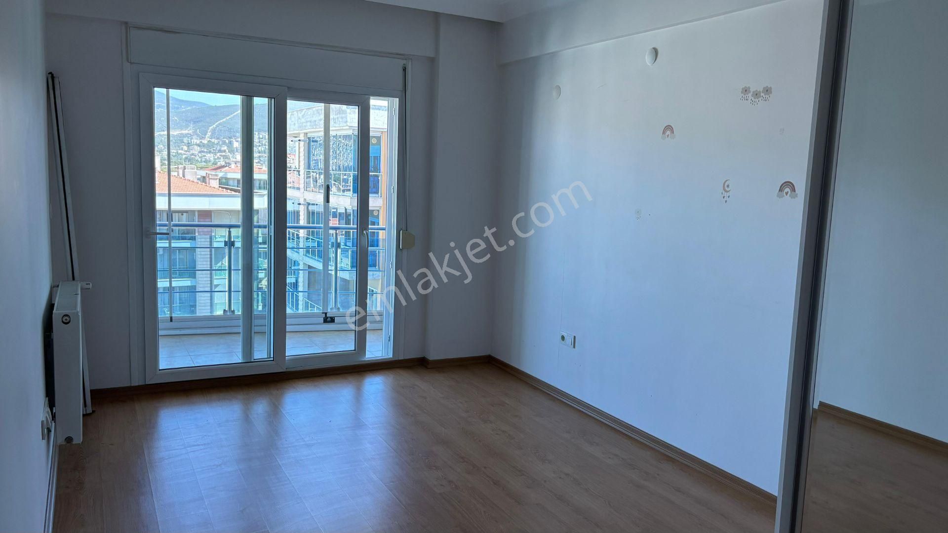 Bornova Rüya Evler'de Özellikli Daire - Görsel 27