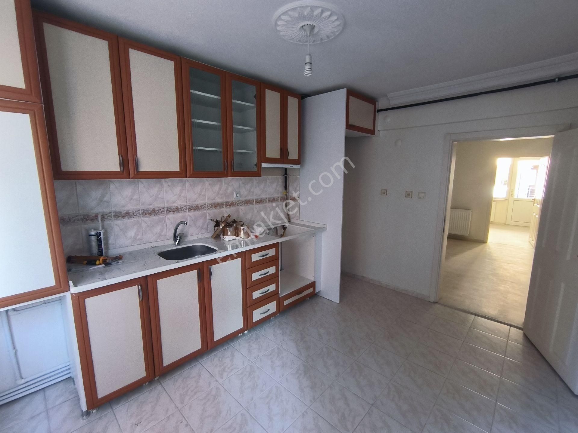 Bursa Dikkaldırım'da Kiralık 3+1 Bakımlı Daire - Görsel 15