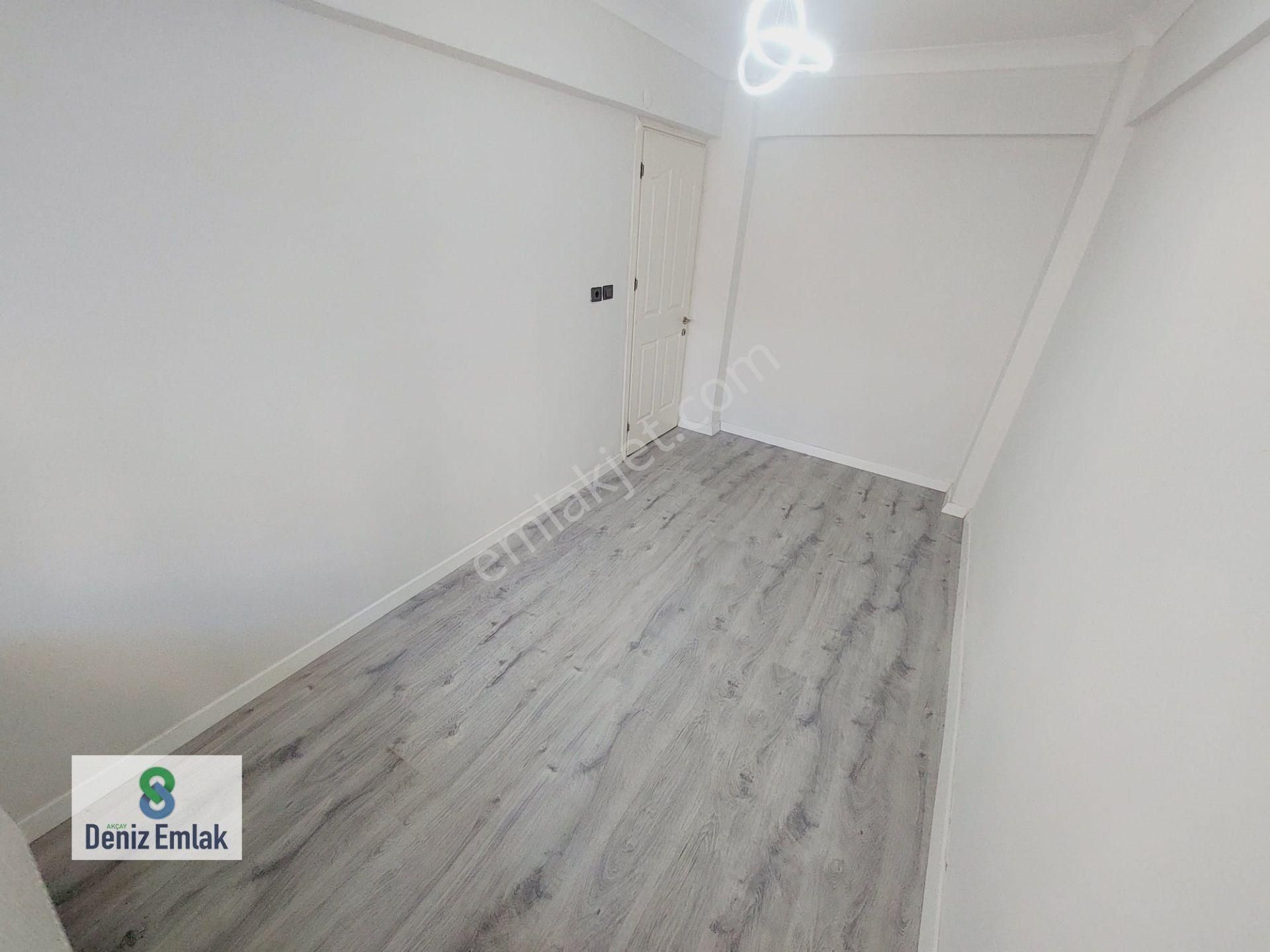 Denizden Akçay Sarıkızda Öncephe Masrafsız Satılık 2+1 Daire. - Görsel 15