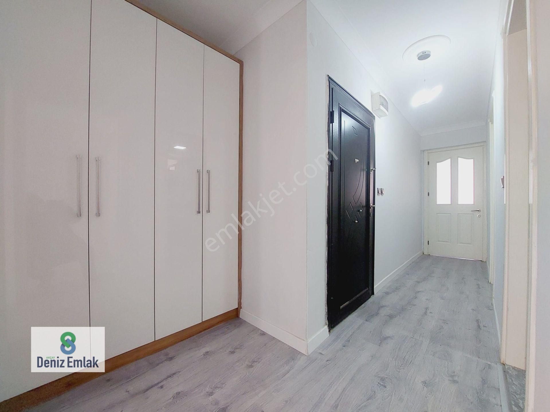 Denizden Akçay Sarıkızda Öncephe Masrafsız Satılık 2+1 Daire. - Görsel 3