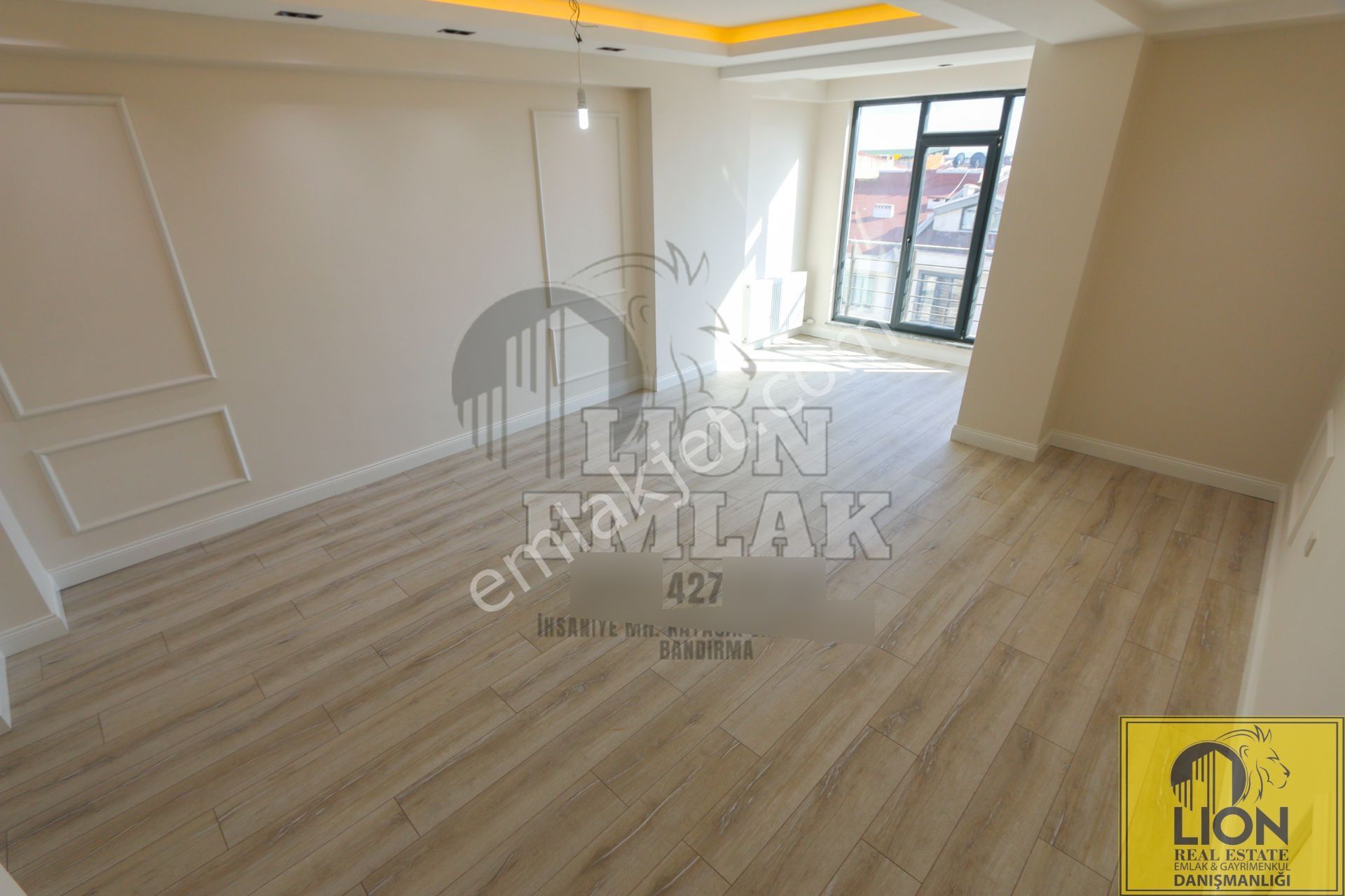 🟨⬛lıon Emlak'tan Atatürk Caddesi Üzerinde Luks Plaza'da Satılık 2+1 Modern Daire⬛🟨