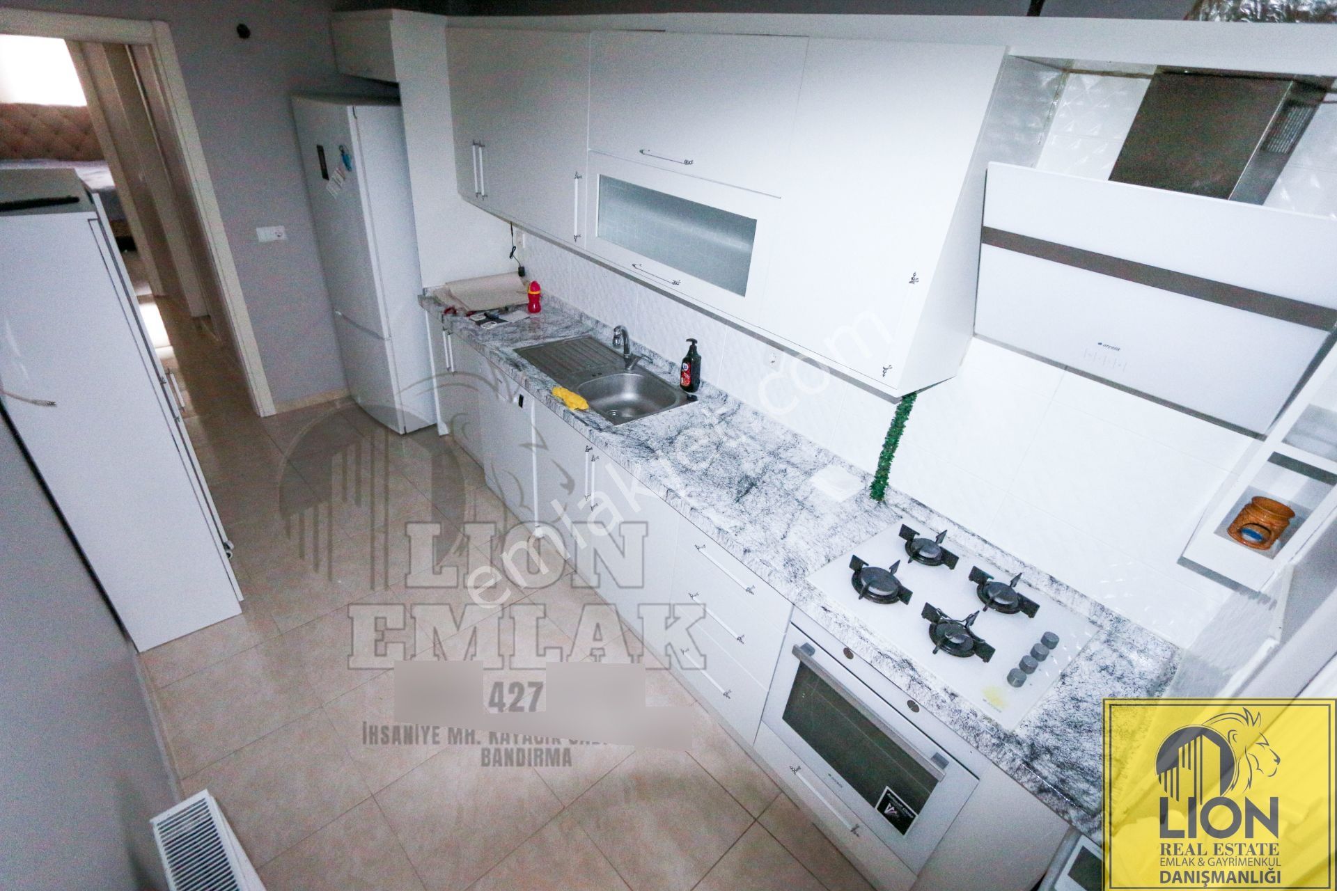 🟨⬛ Lıon Emlak'tan Hürriyet Parkı Yakını Balkonlu Arakat Satılık 3+1 Daire⬛🟨