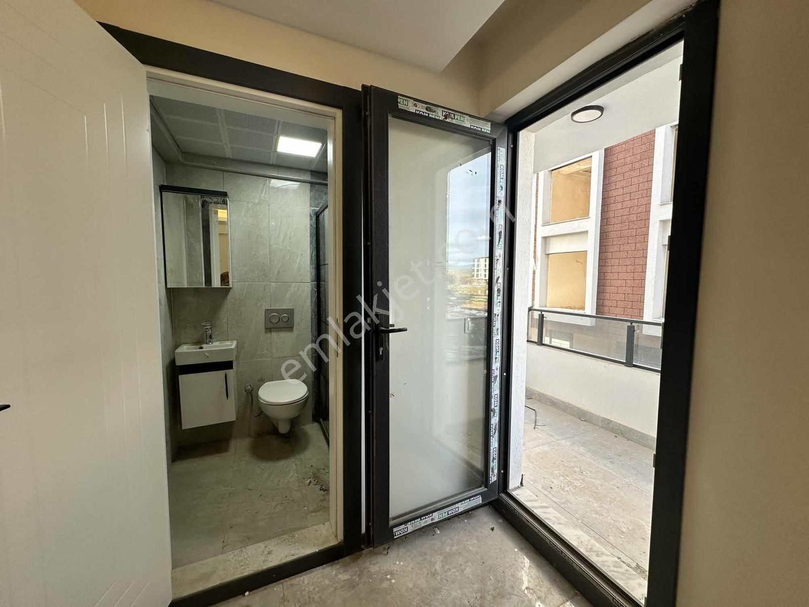 Emir Yapıdan Geniş Kullanışlı Lüx Daire - Görsel 6